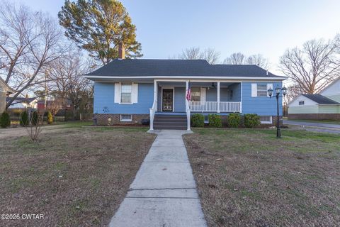 4 Farwell Street Jackson TN 38301