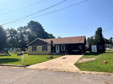 803 Fairlawn Drive Bolivar TN 38008