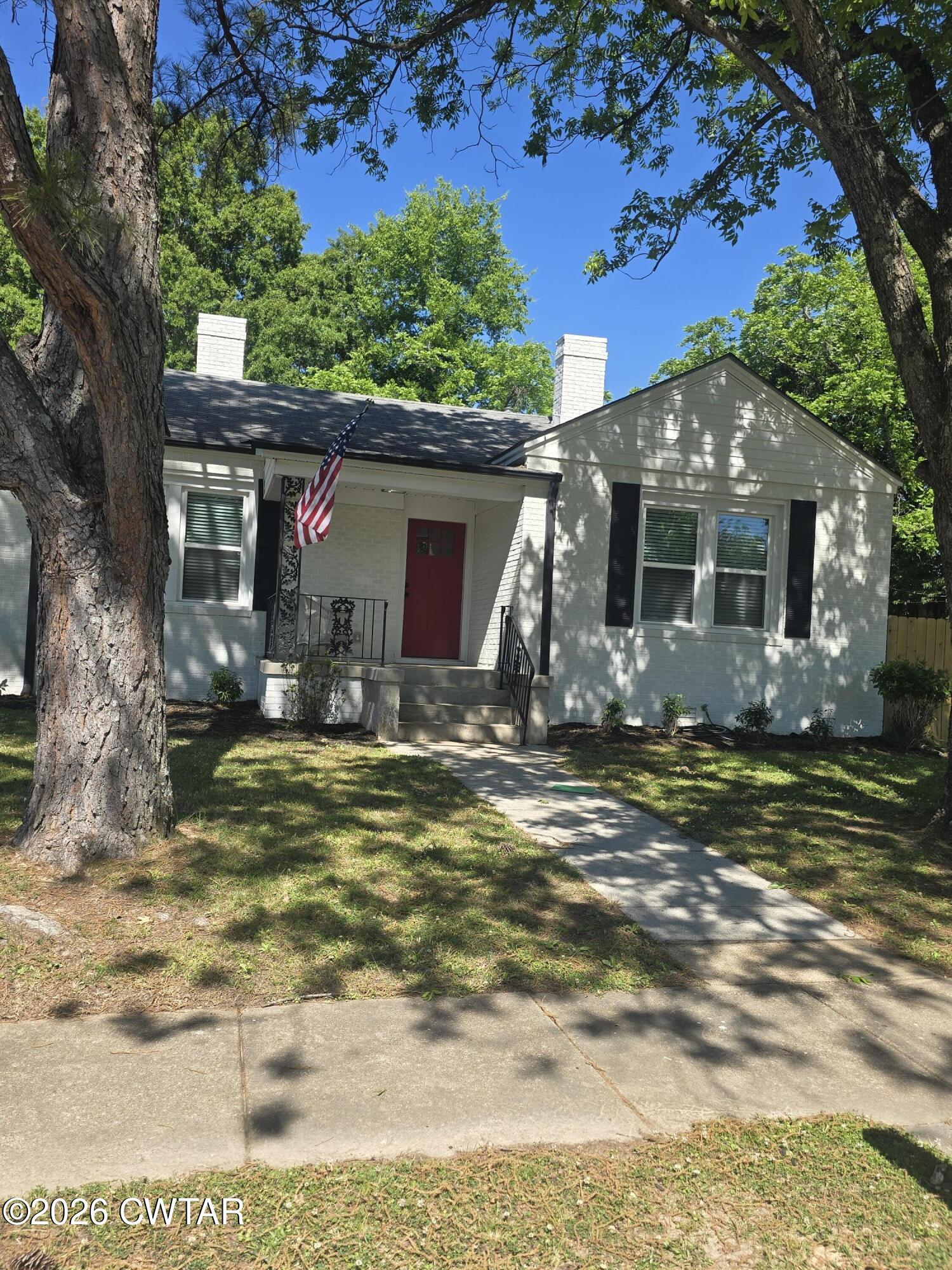 1 Roberts Street