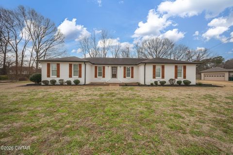 16 Sandpiper Place Jackson TN 38305