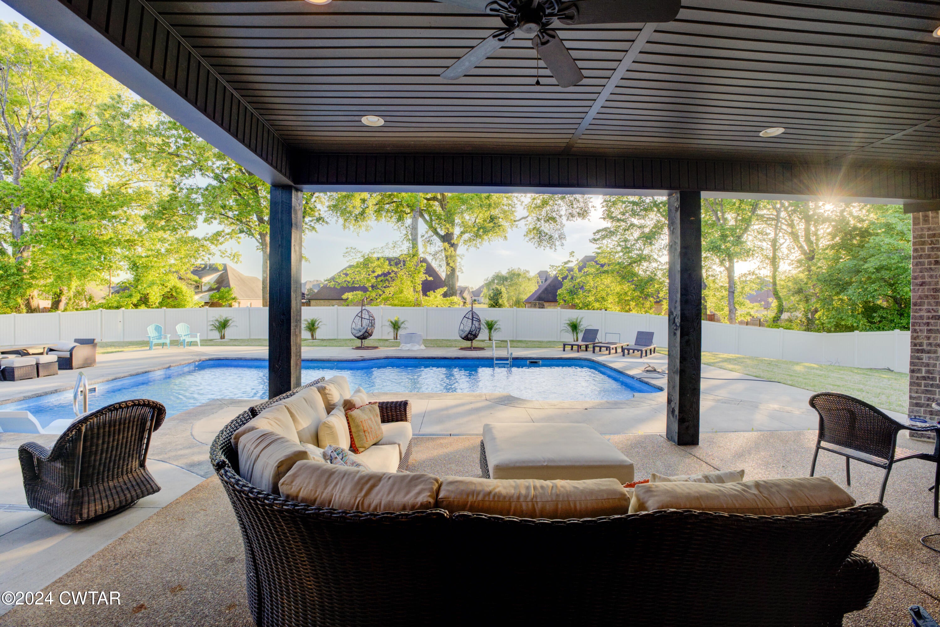 30 Winslow Cove