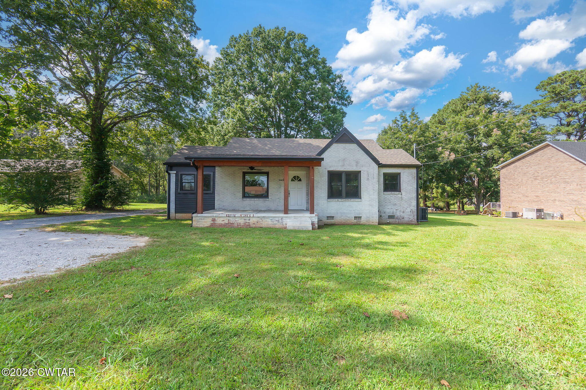 385 Bolivar Highway