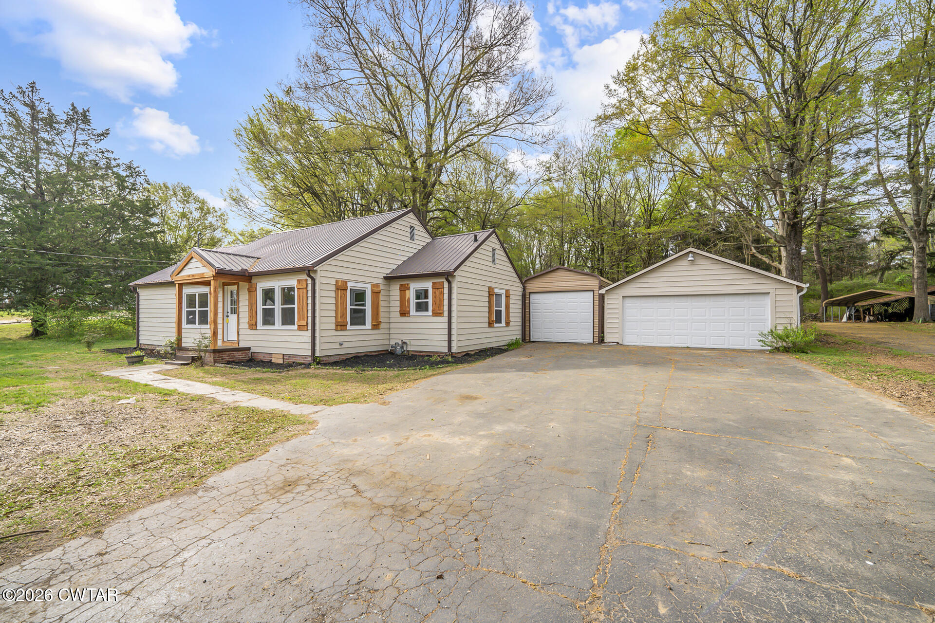 402 Harts Bridge Road