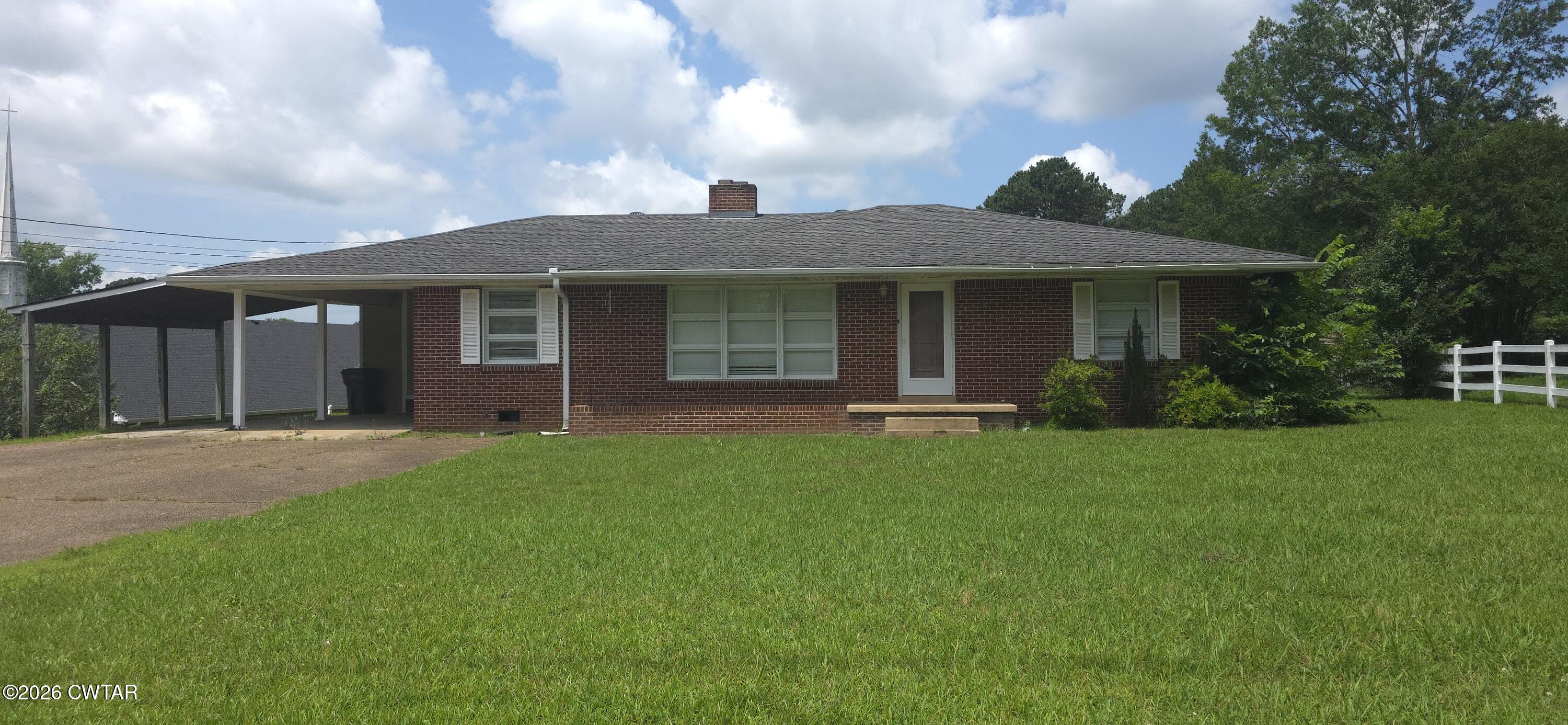 Photo 1 of 11 — 947 N Broad Street N, Lexington, TN 38351