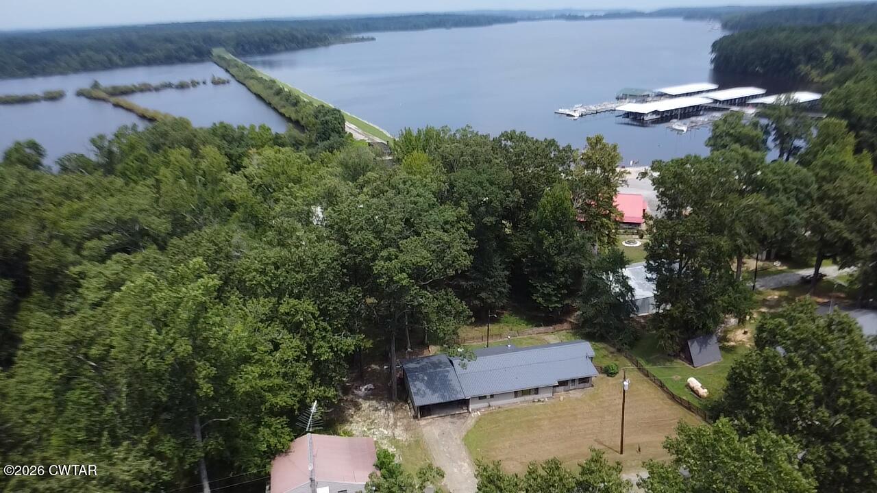 225 Jones Loop