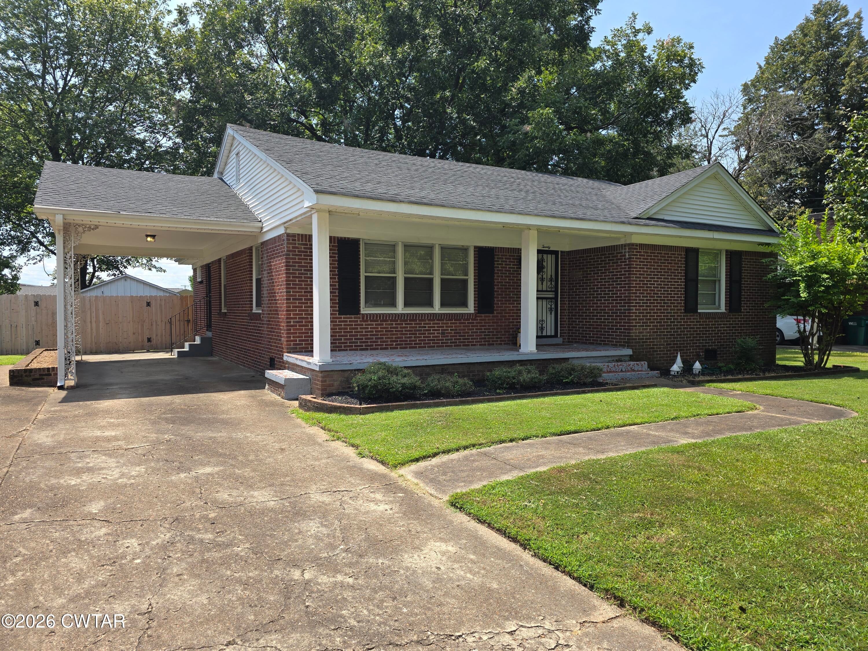 20 Waverly Drive