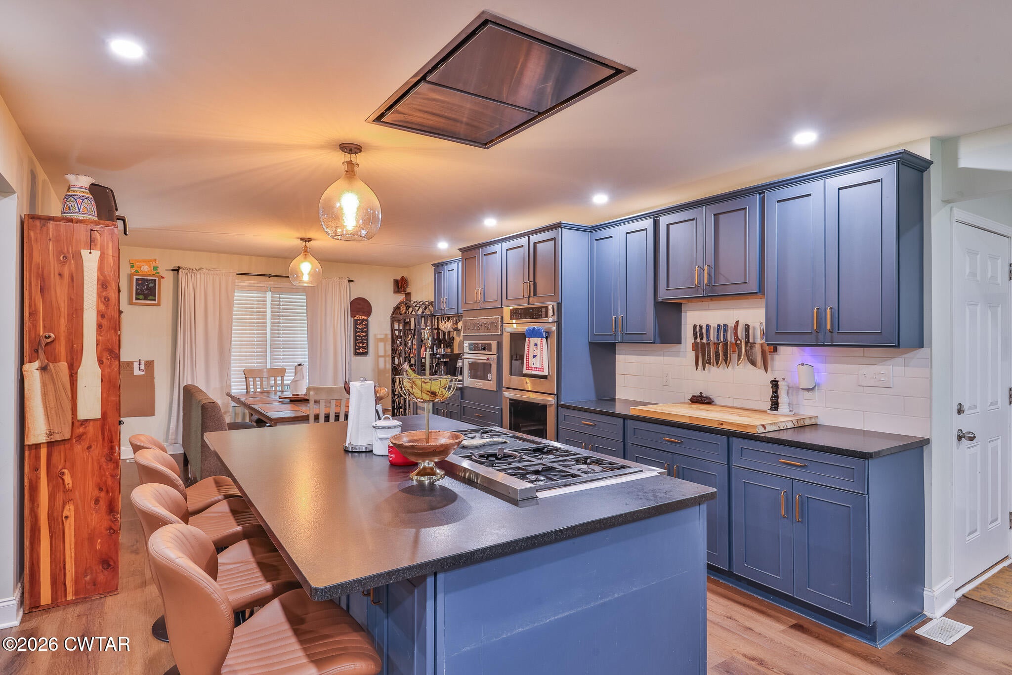 385 Elwood Dr