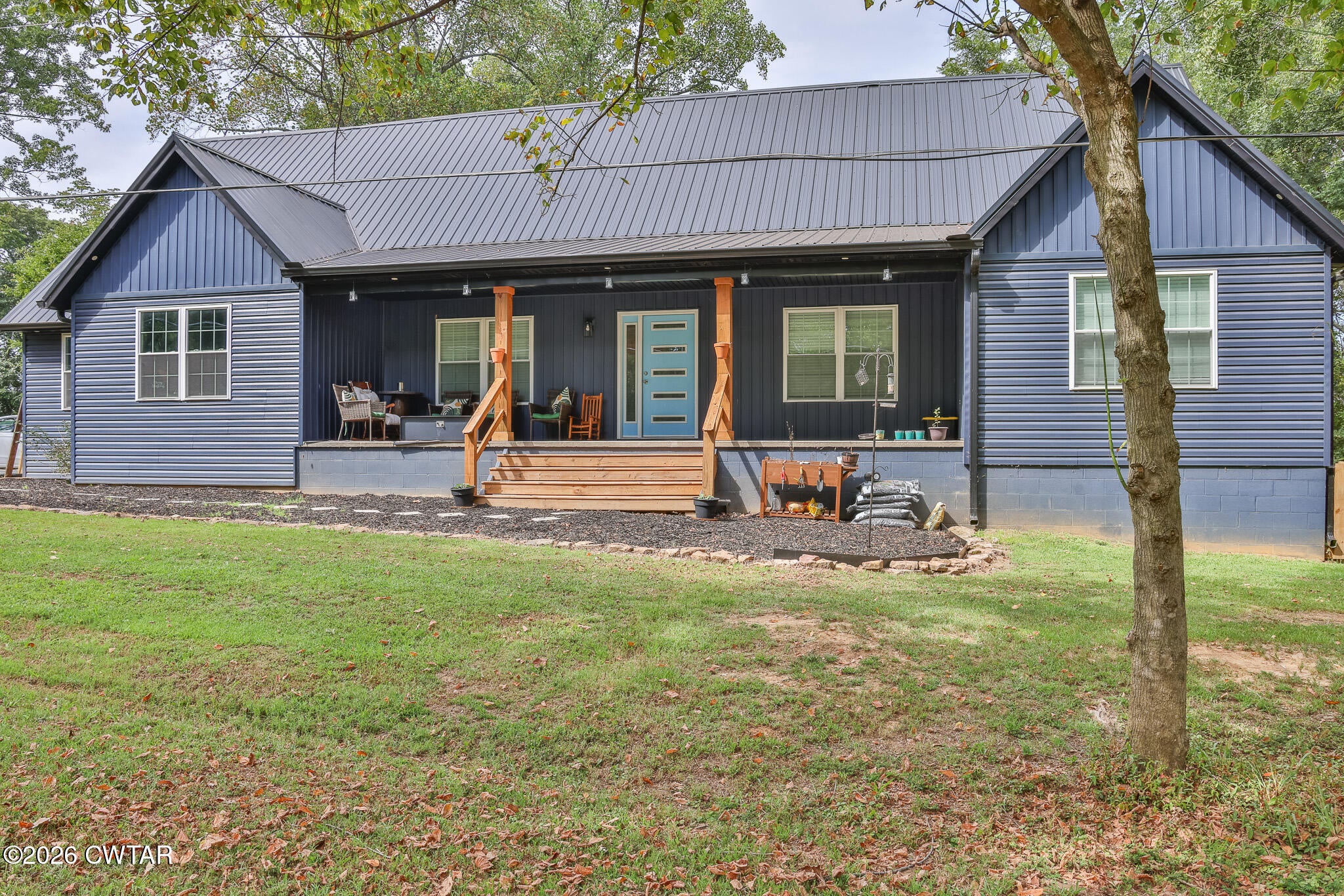 385 Elwood Dr
