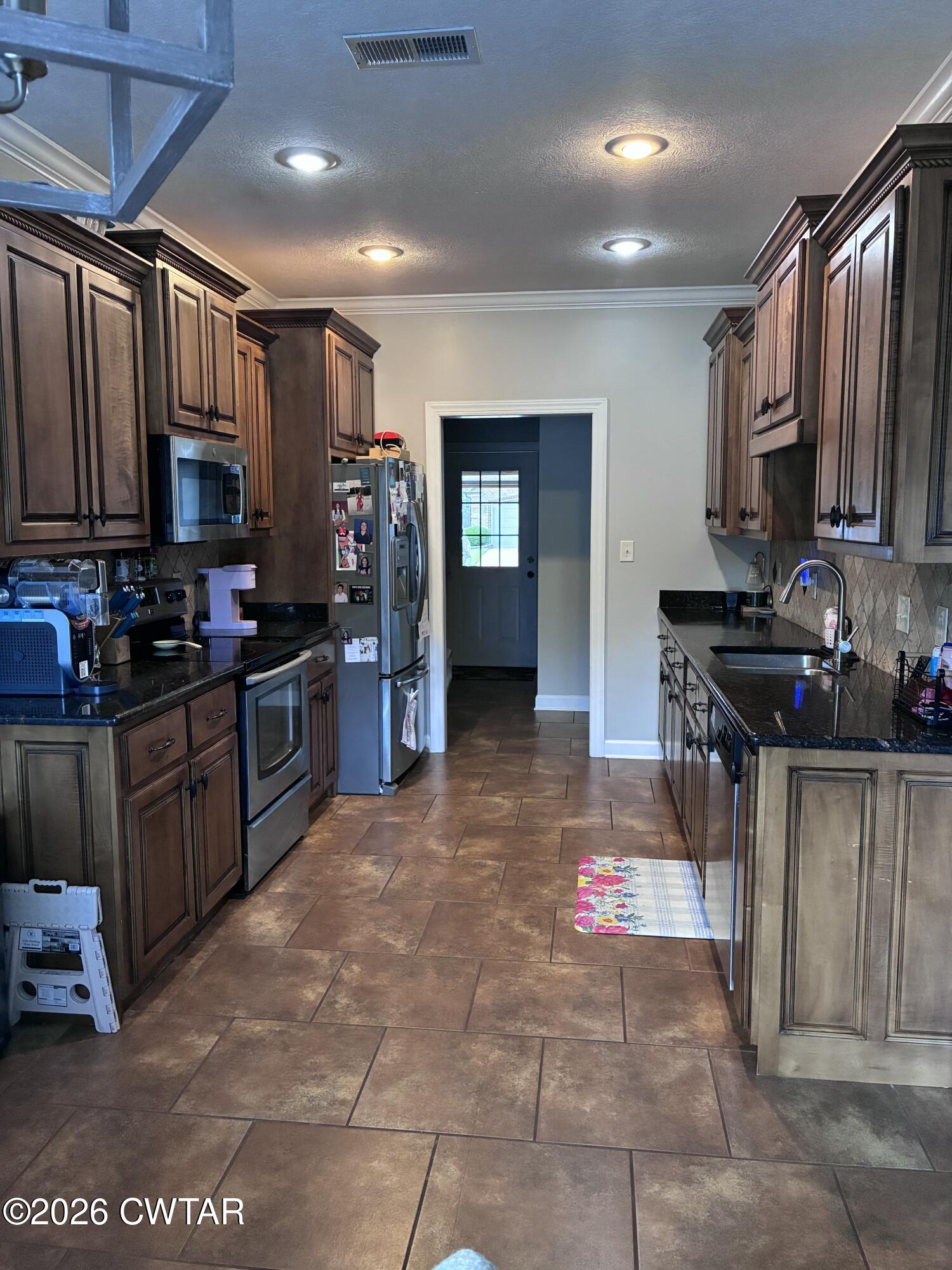 18 Ironwood Cove