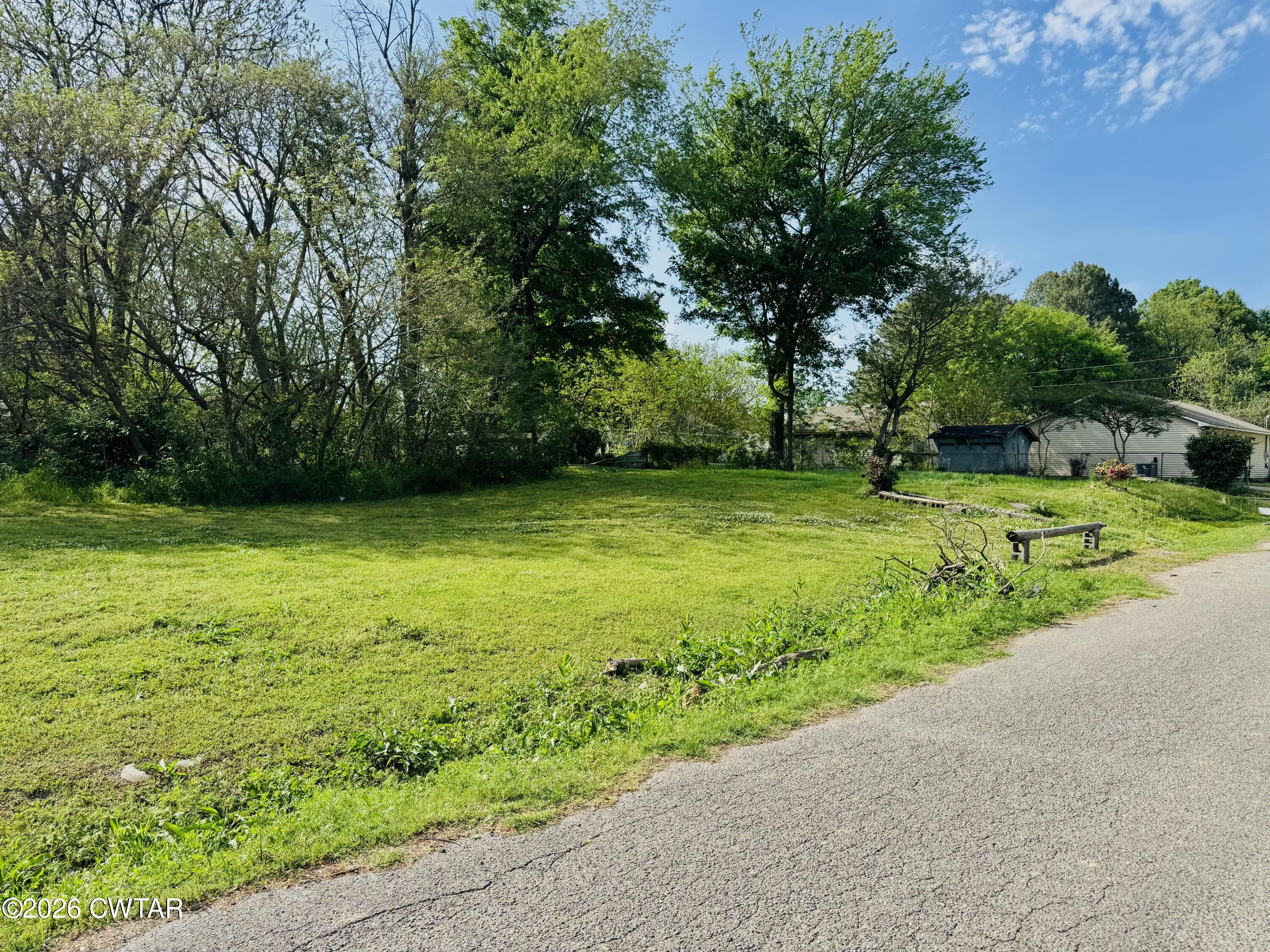 809 & 813 Pillow Avenue