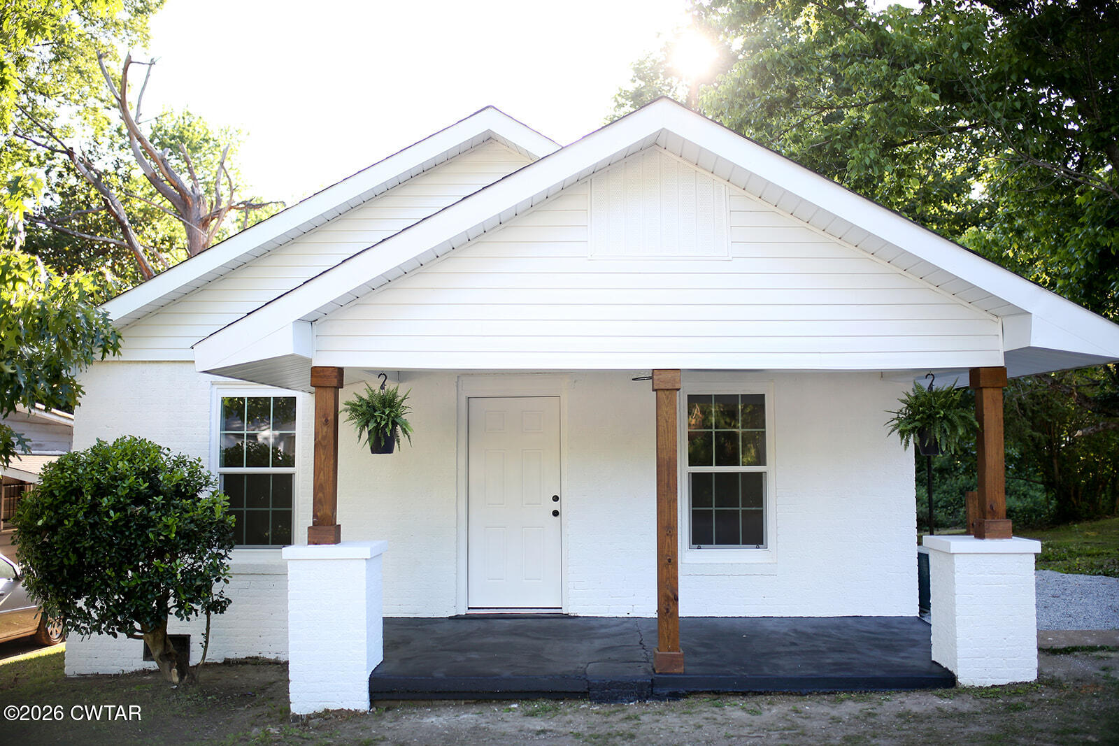 241 S Lindsey Street