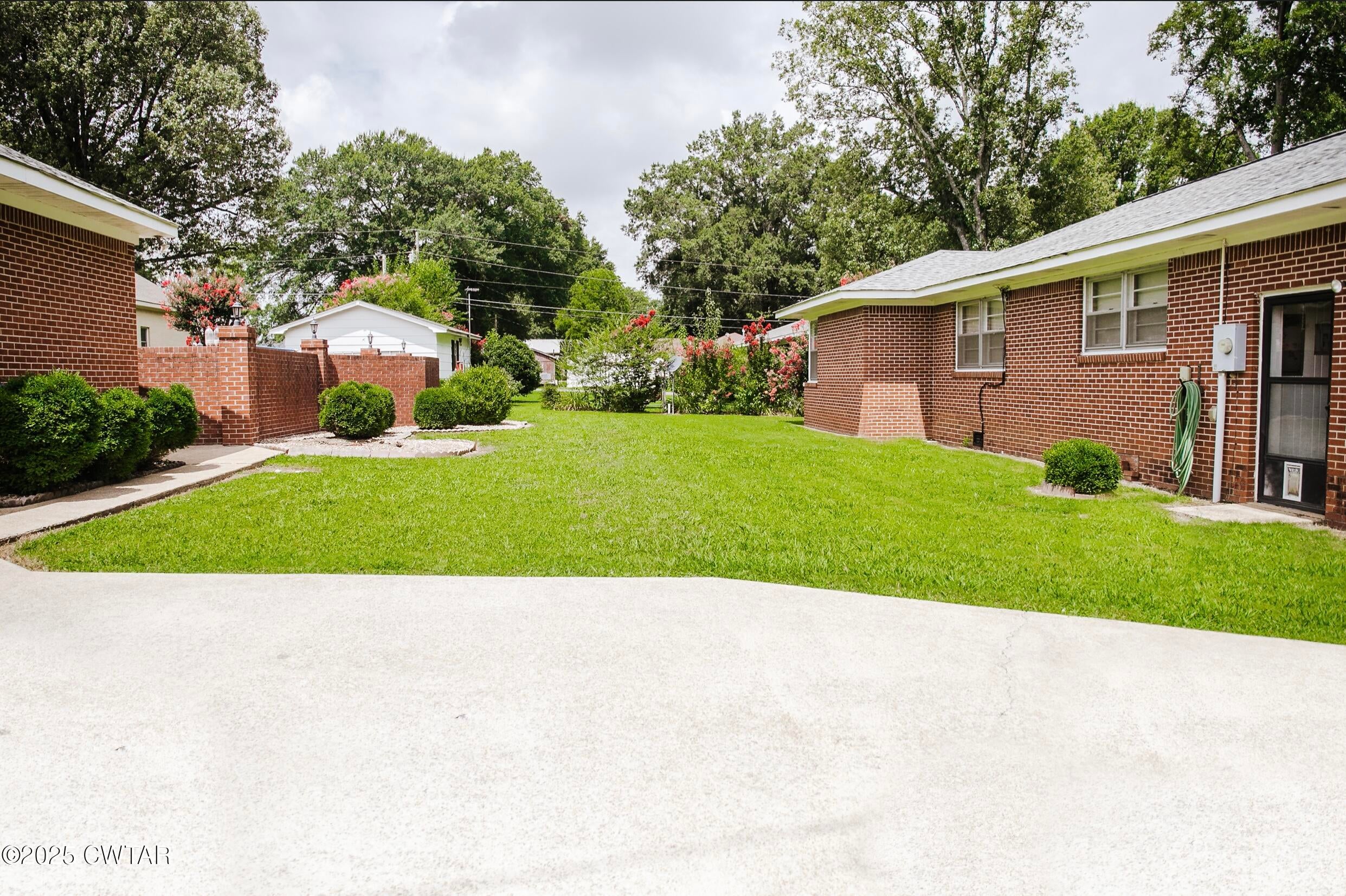 209 Hillside Street