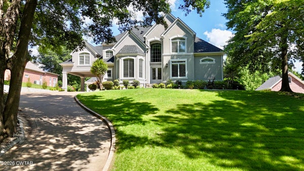 1636 LANNOM DR, DYERSBURG, TN 38024 - Image 69a6f38f93fd0beff42c7c25fcdaebf0/1481754416