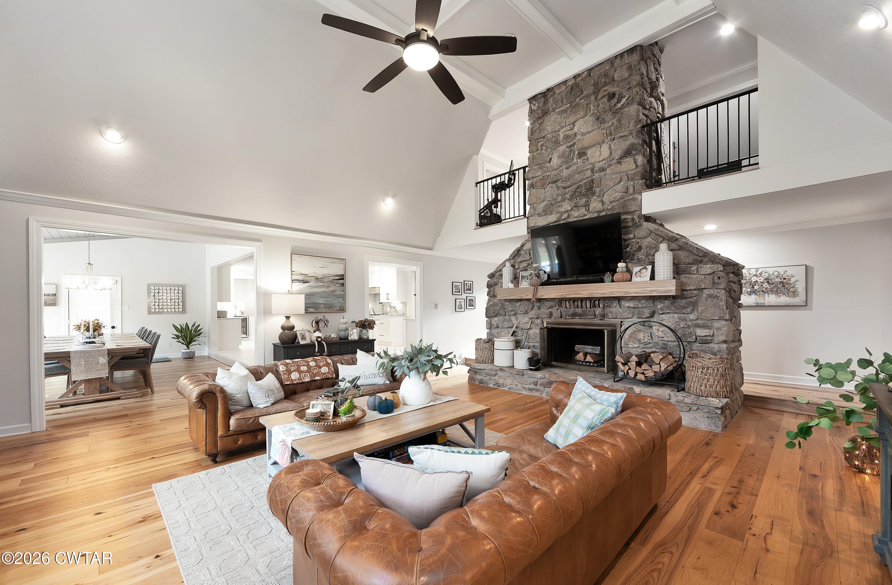 100 Heatherwood Drive