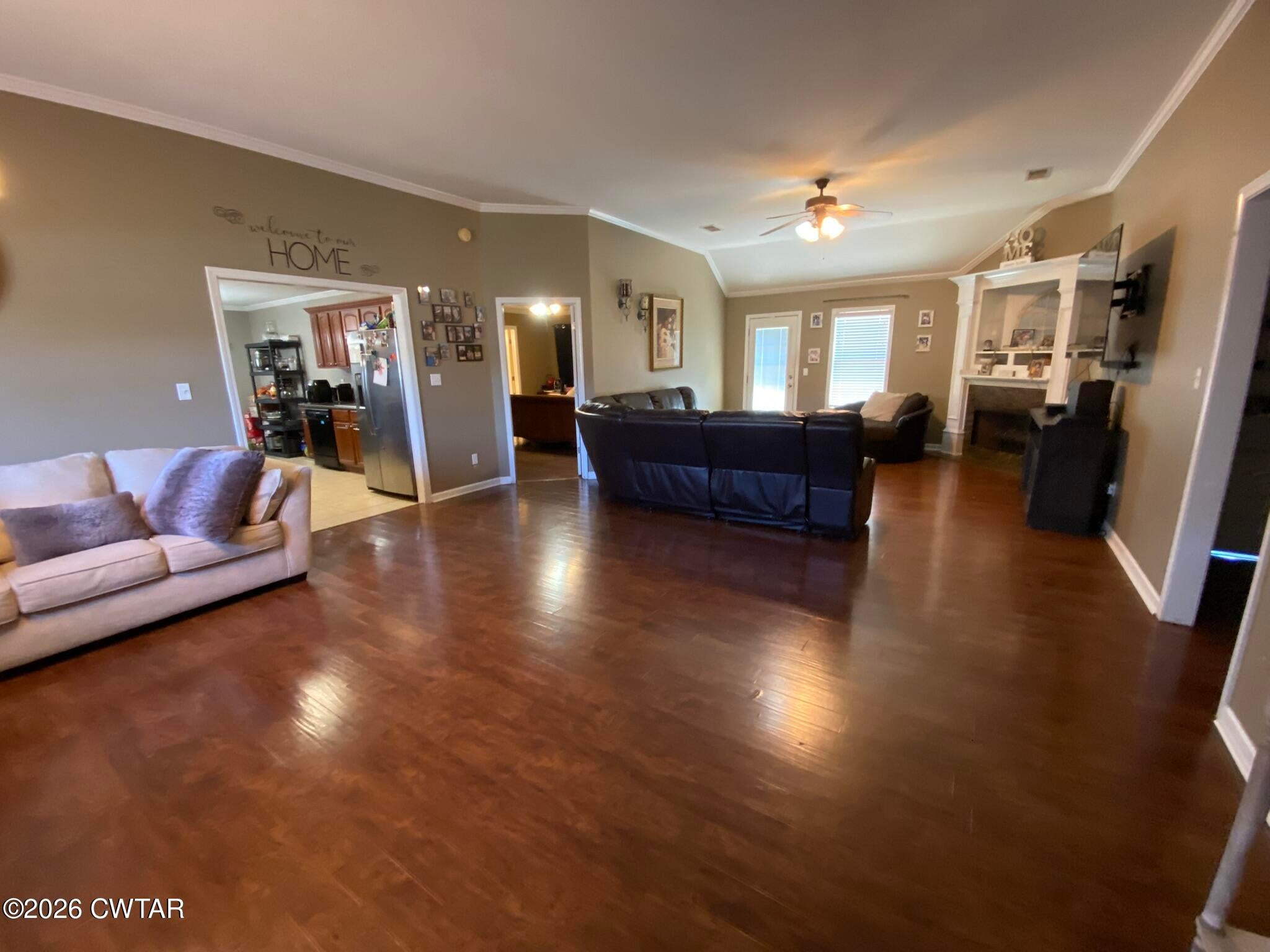 208 Meadowlark Cove