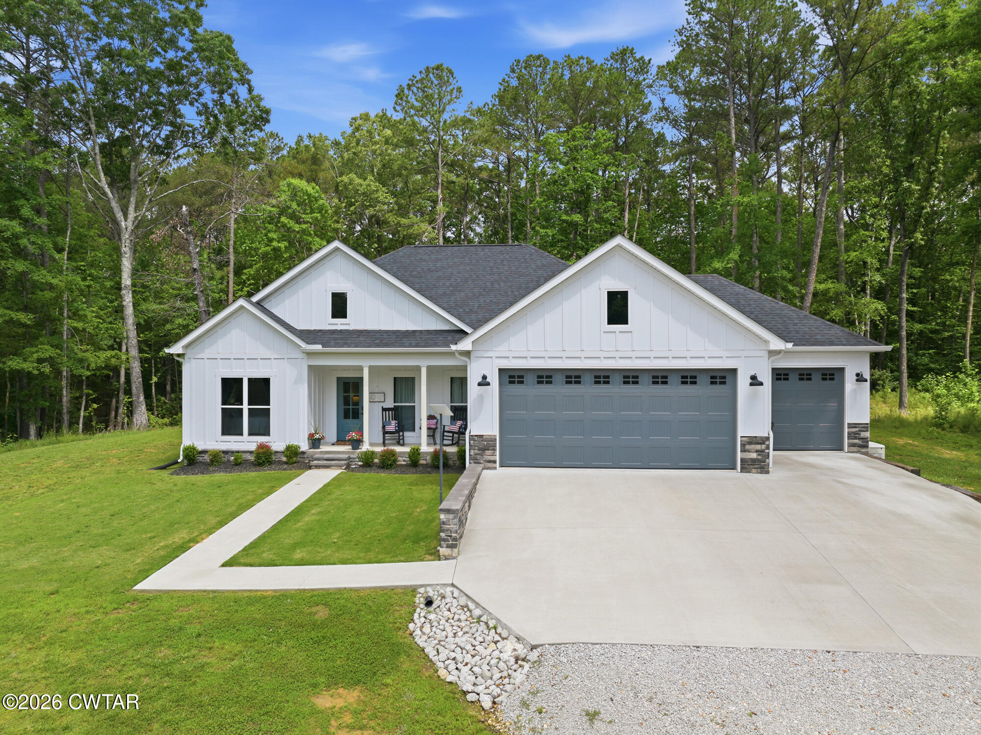 302 Excalibur Trail
