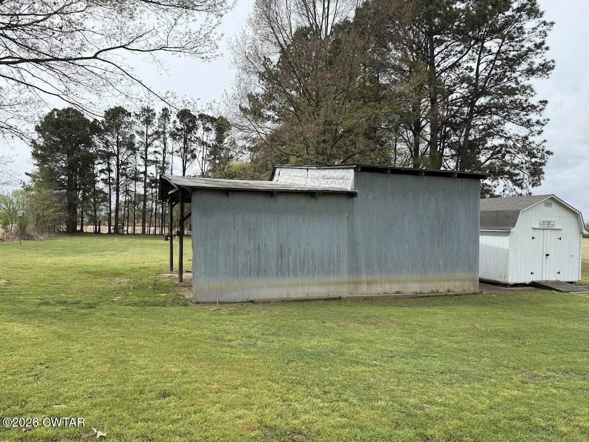 2929 Cross Country Road