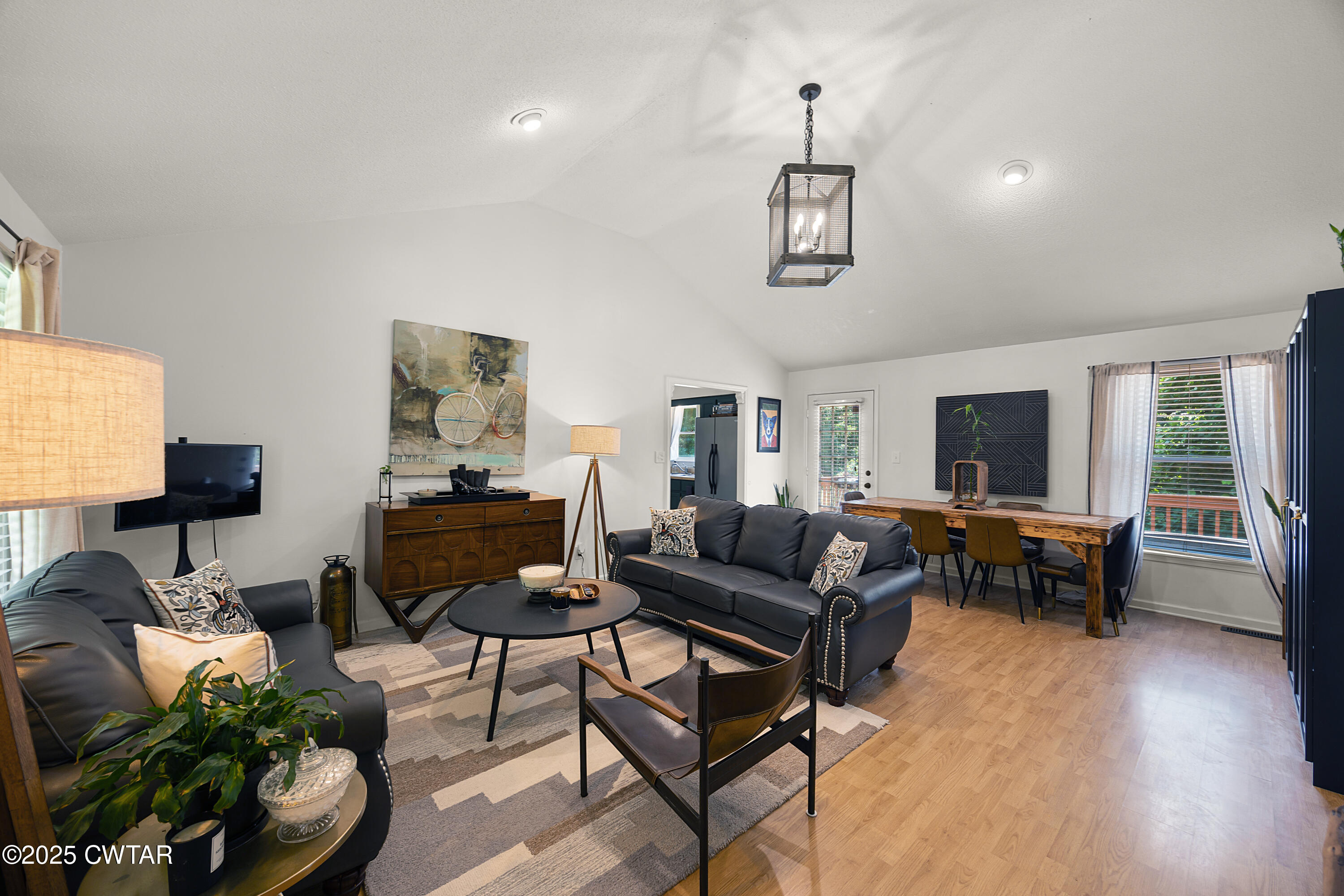 19 Lake Of The Woods Drive