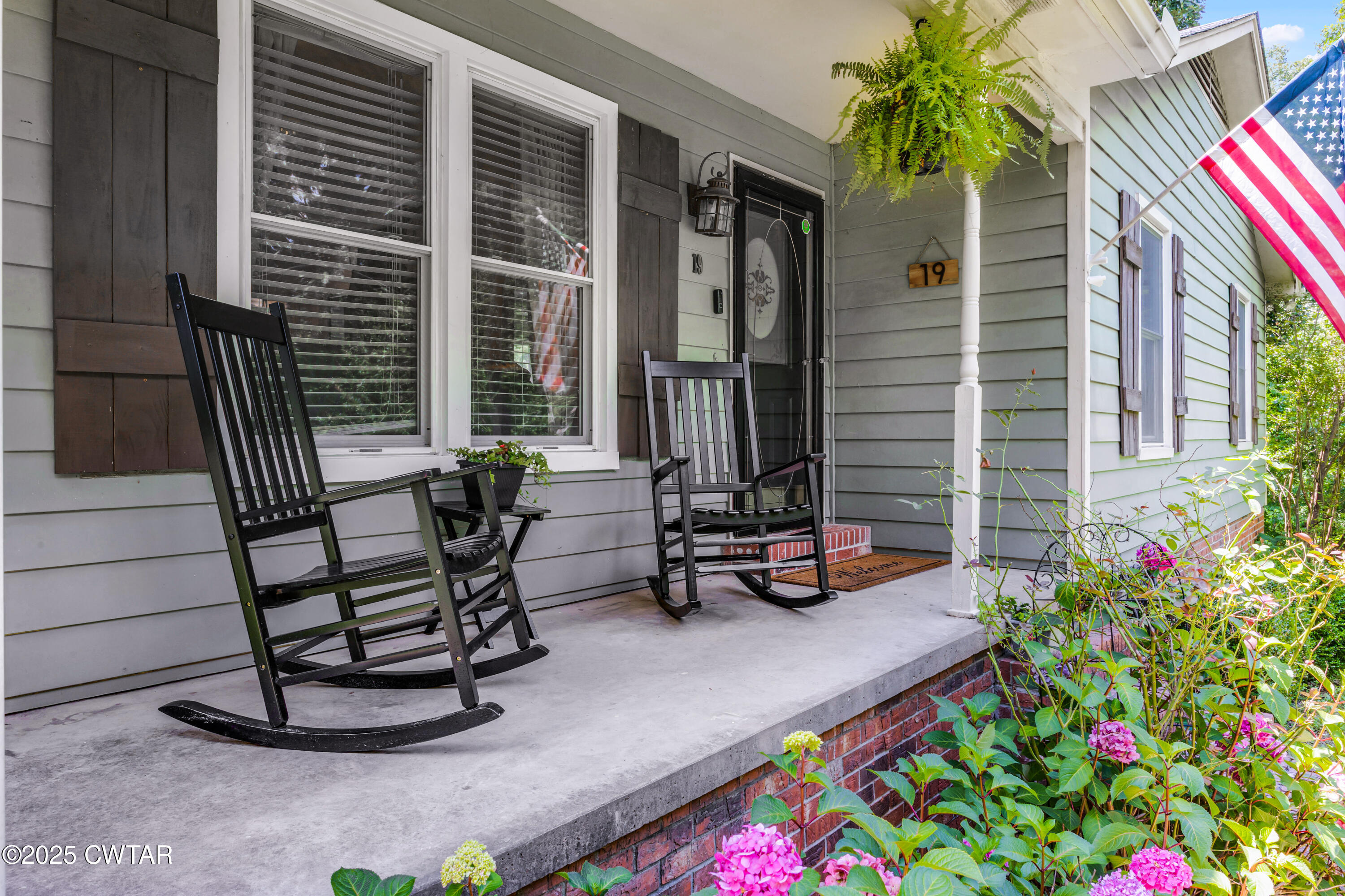 19 Lake Of The Woods Drive