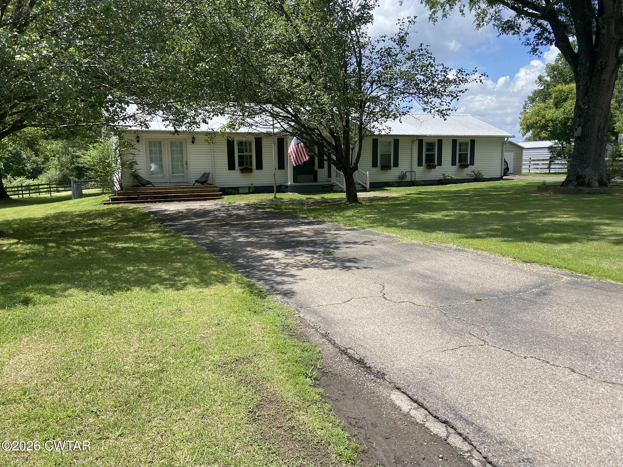 255 Mitchell Lane