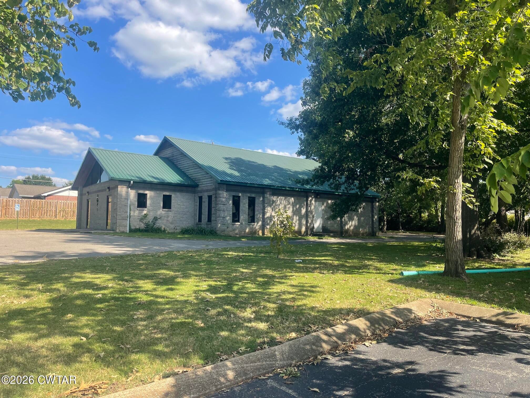 84 W University Parkway