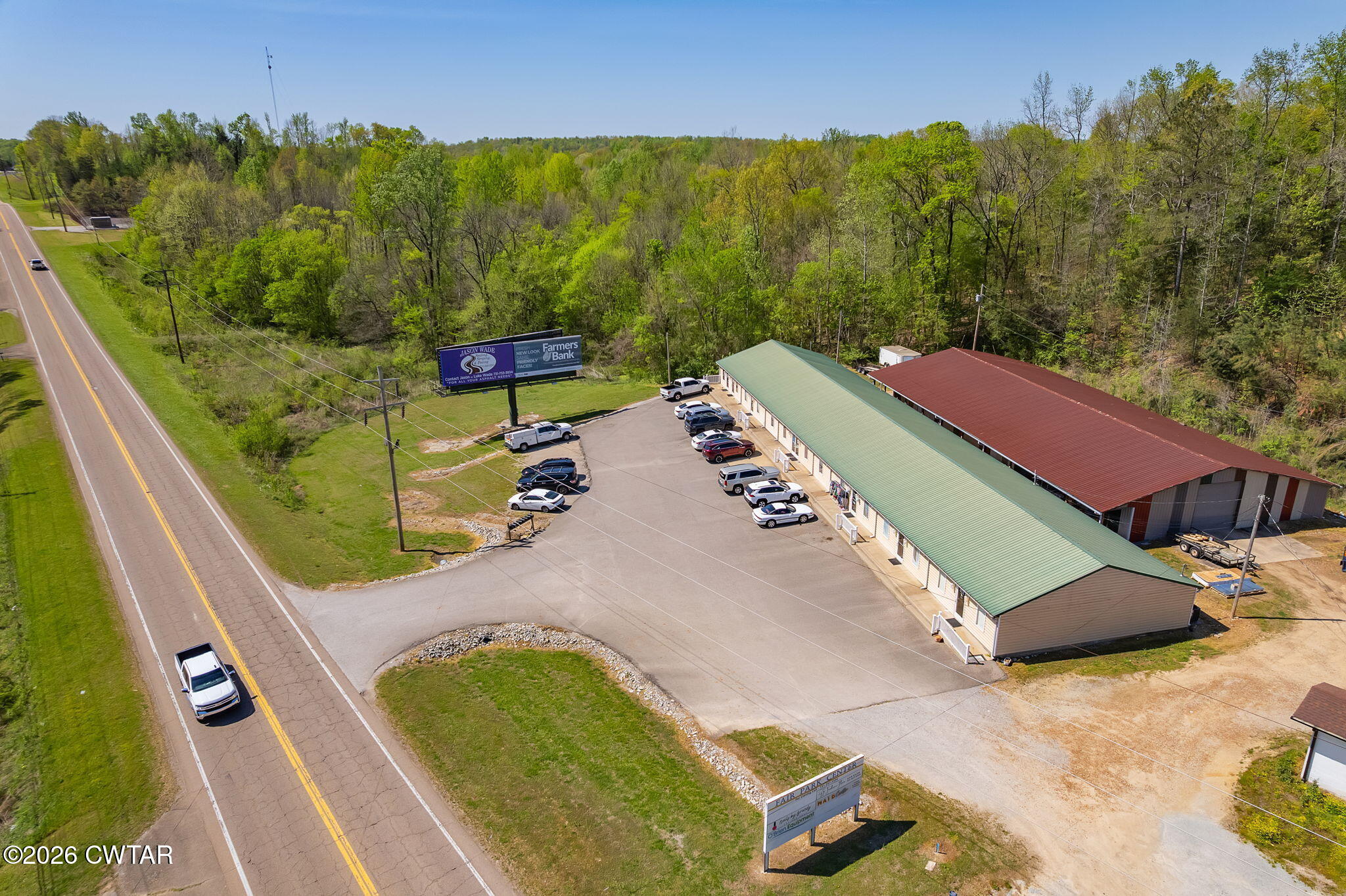 2210 S Highway 641 S