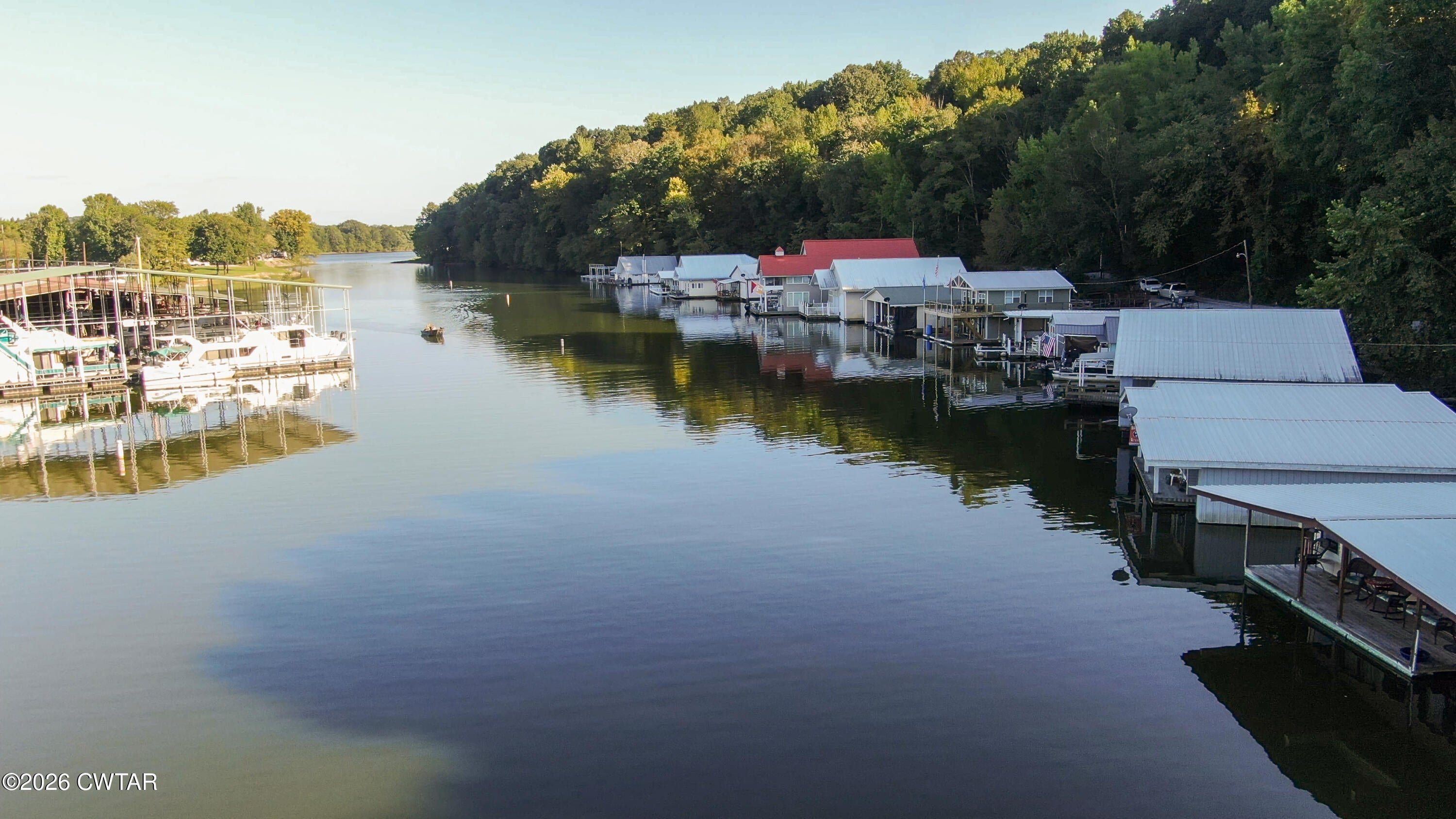 16 Barnett Cove