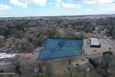 1405 Hollywood Drive Jackson TN 38301
