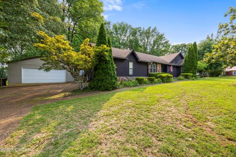 186 High Oaks Drive Jackson TN 38305