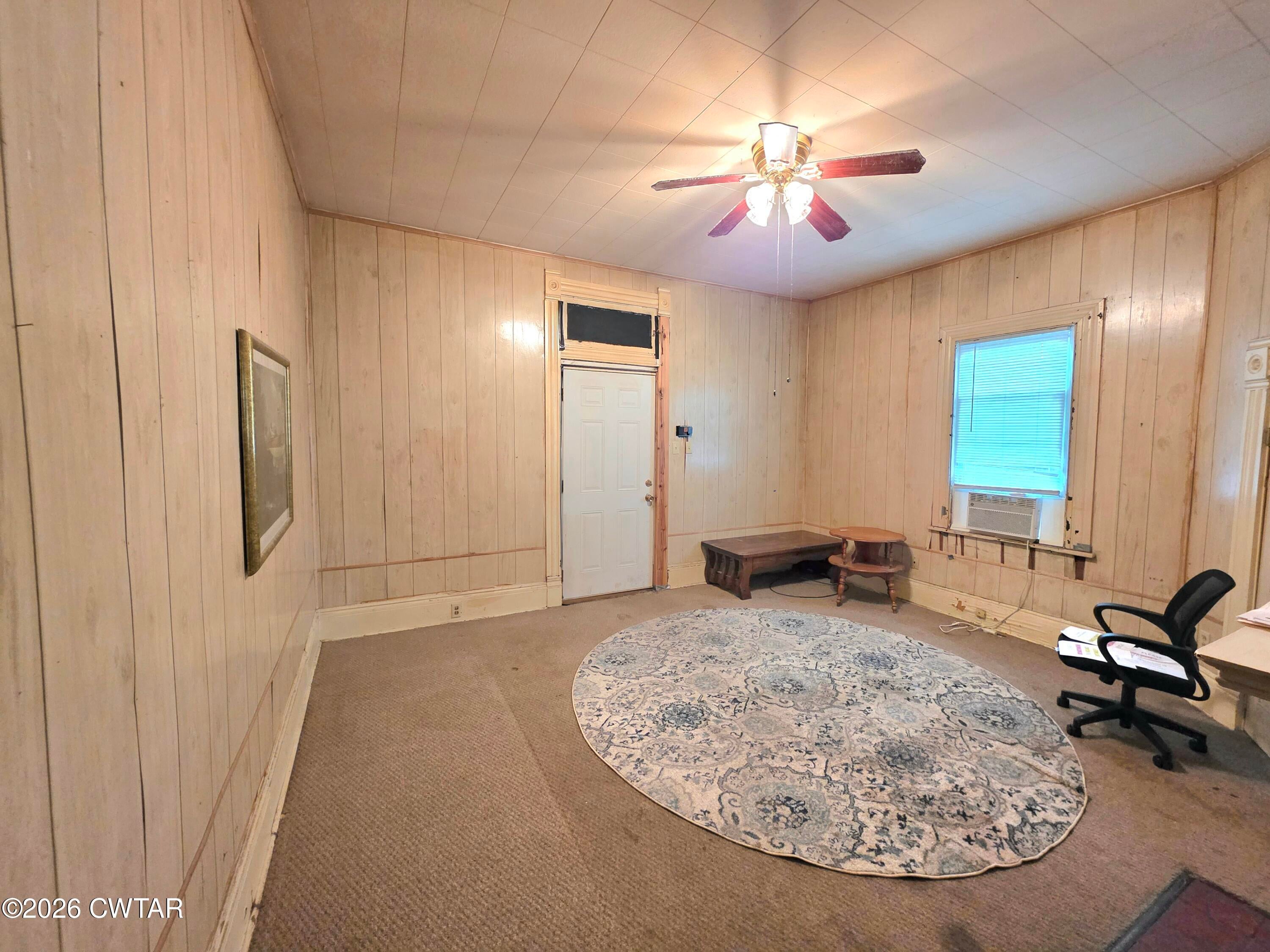 116 W Grand Street