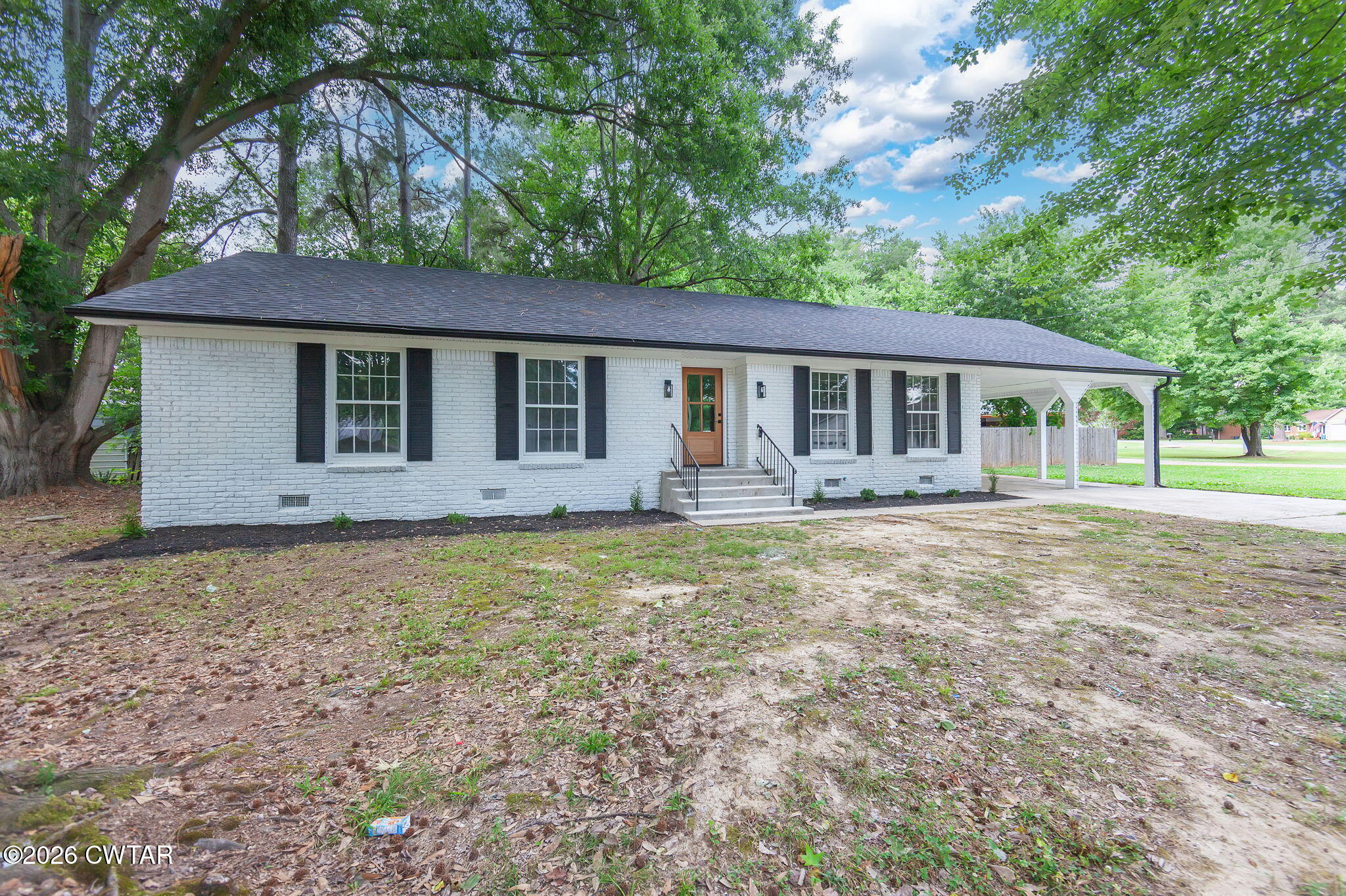 139 E Sunset Circle