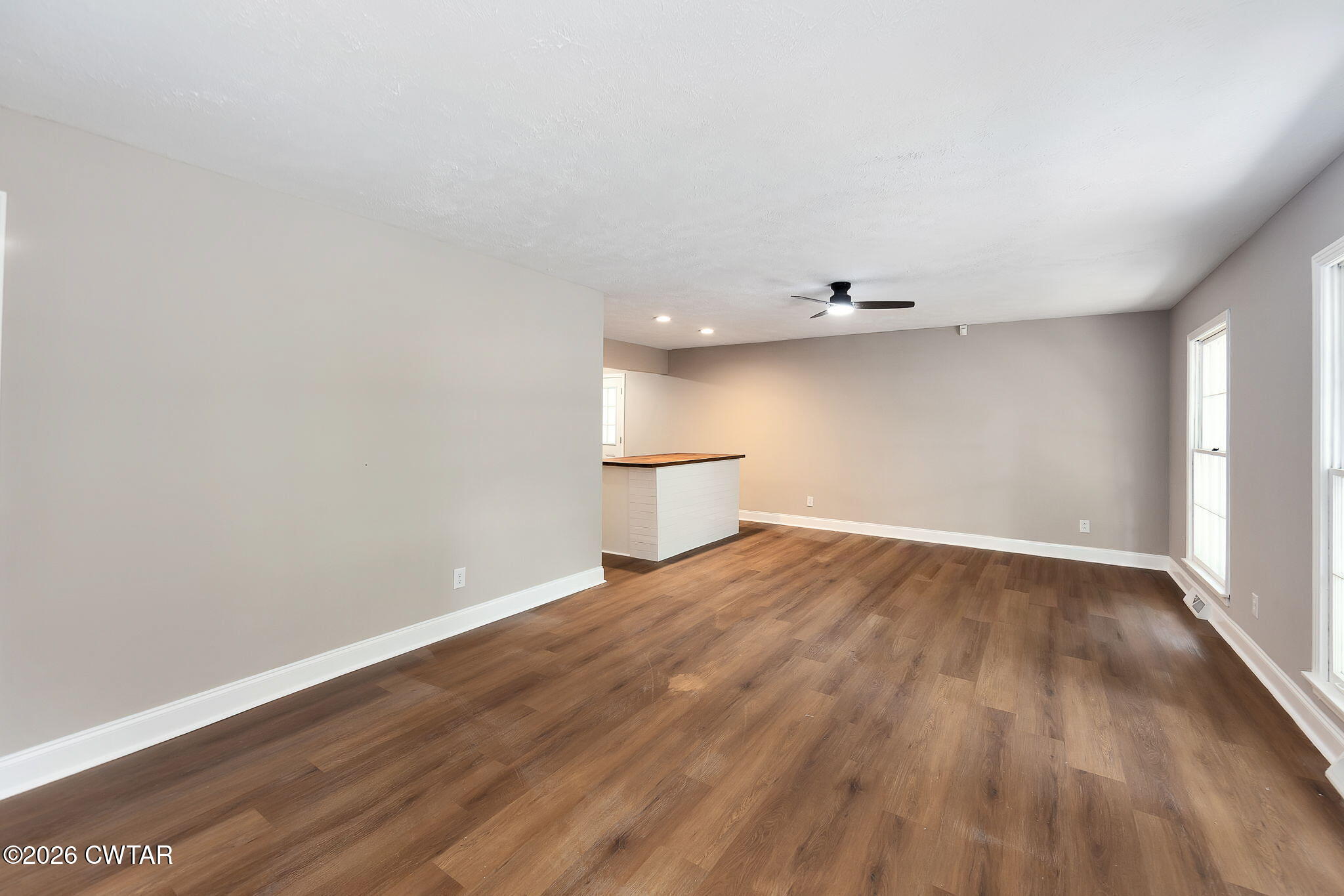 139 E Sunset Circle