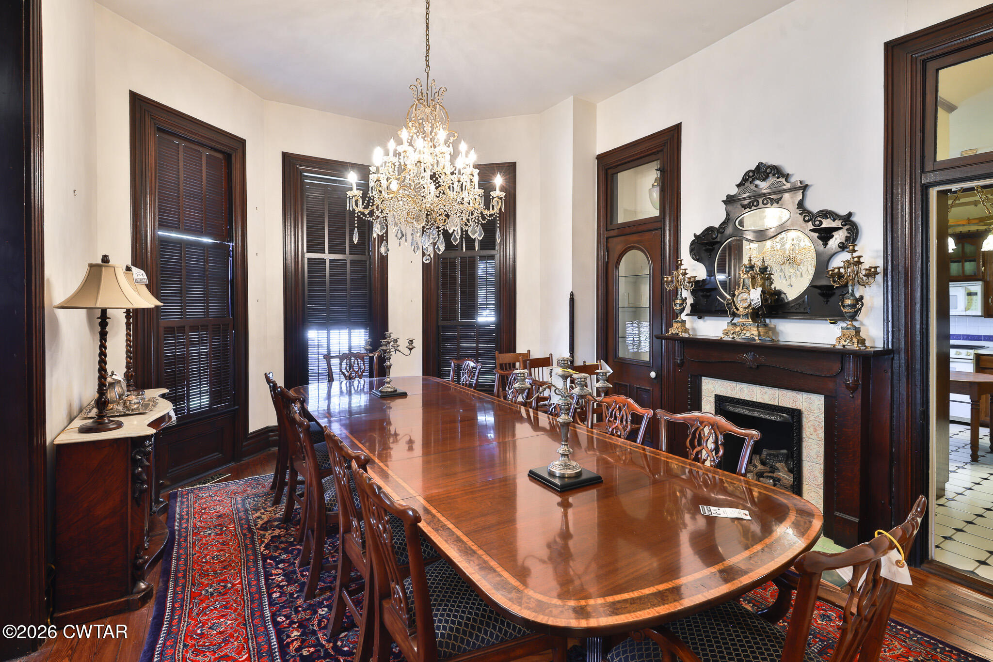 203 N McCombs Street