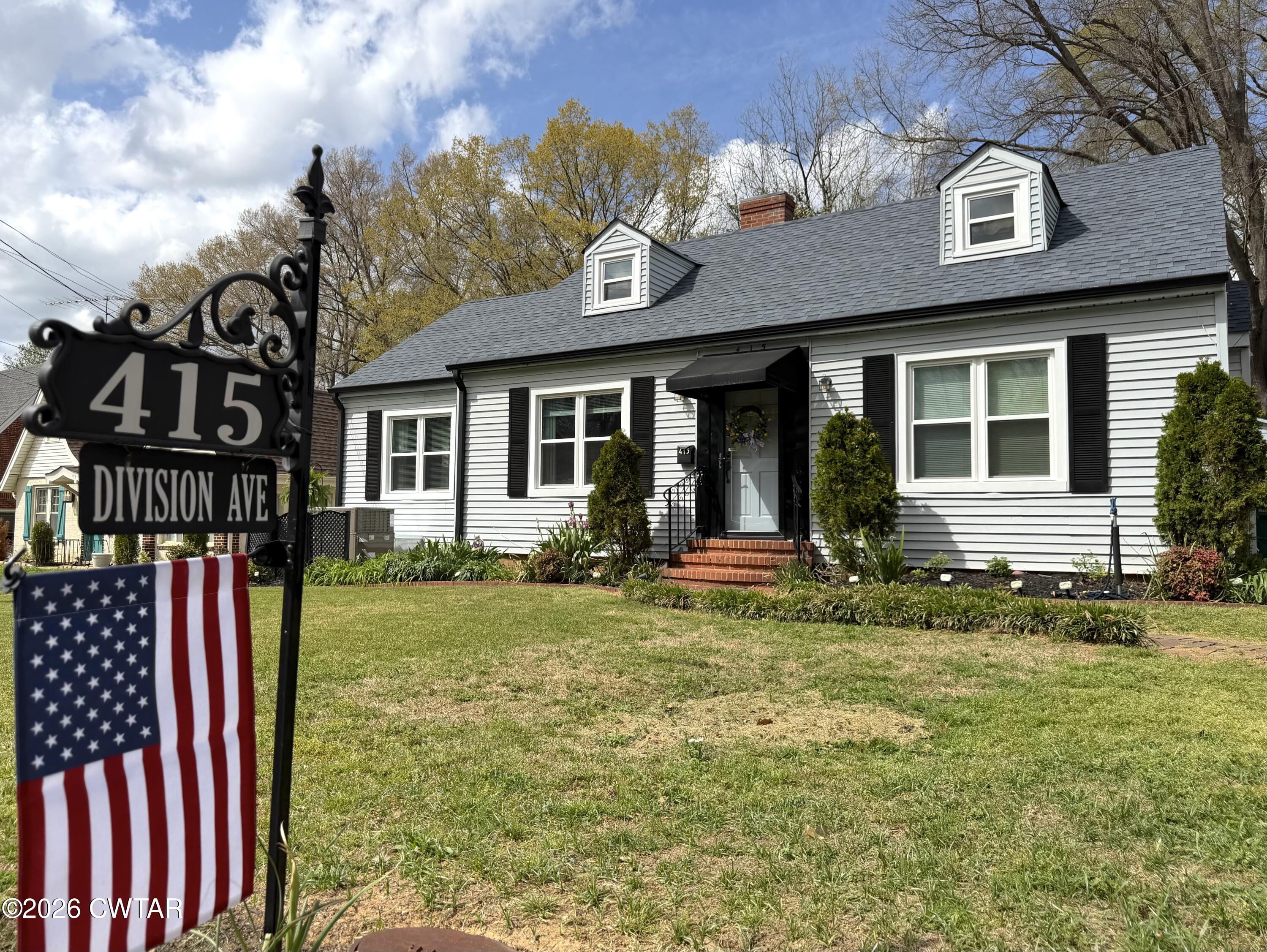 415 Division Avenue