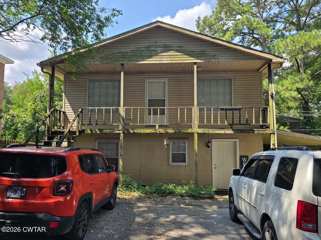 1760 Hollywood Drive