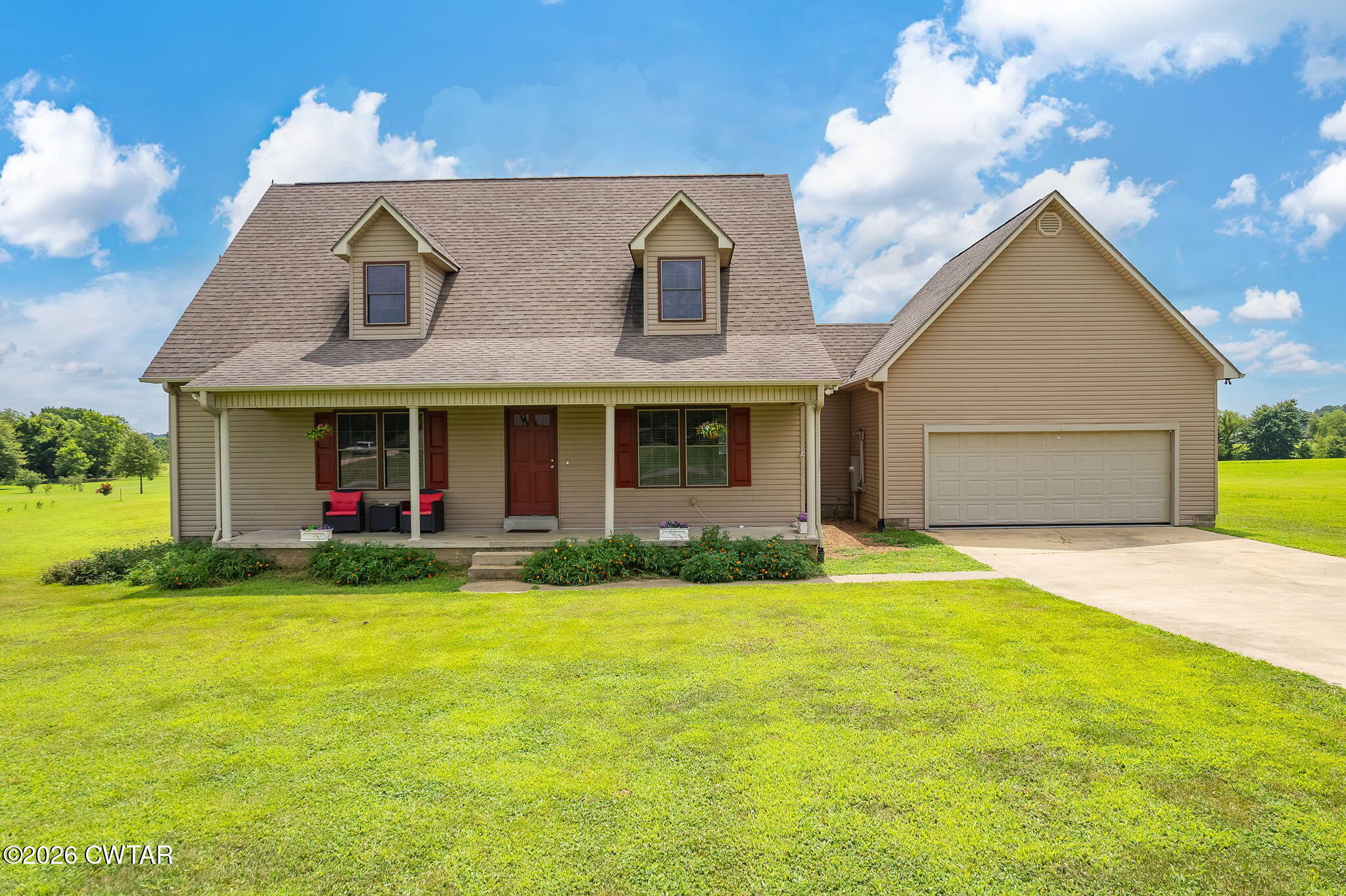 288 Polo Drive - Photo 2