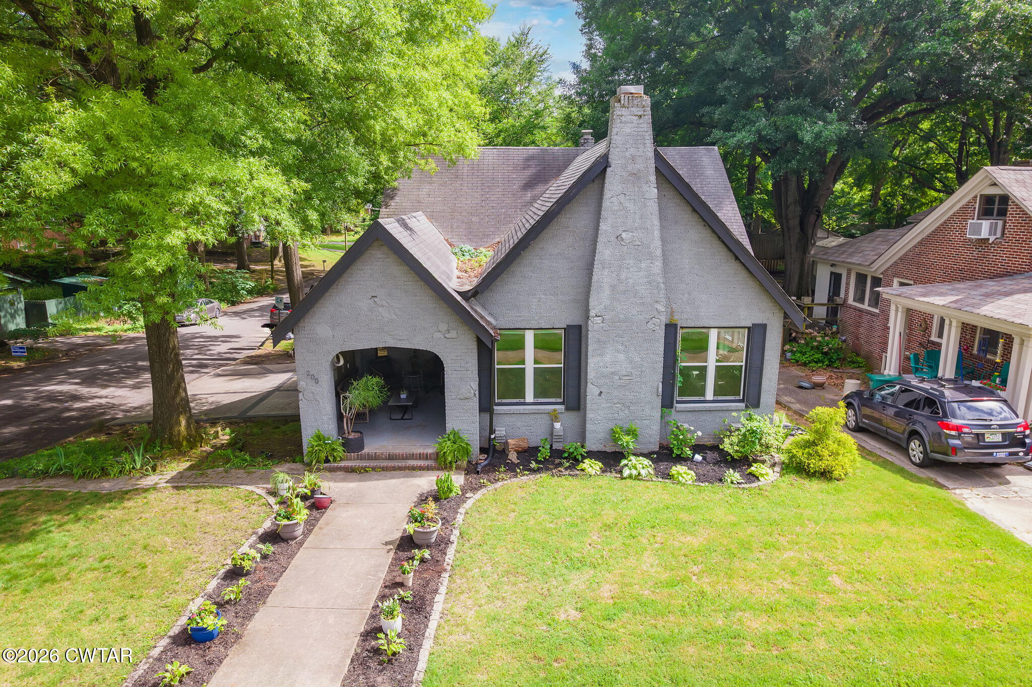 200 Westwood Avenue