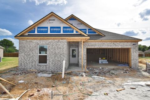 55 Kings Gate Cove Jackson TN 38305