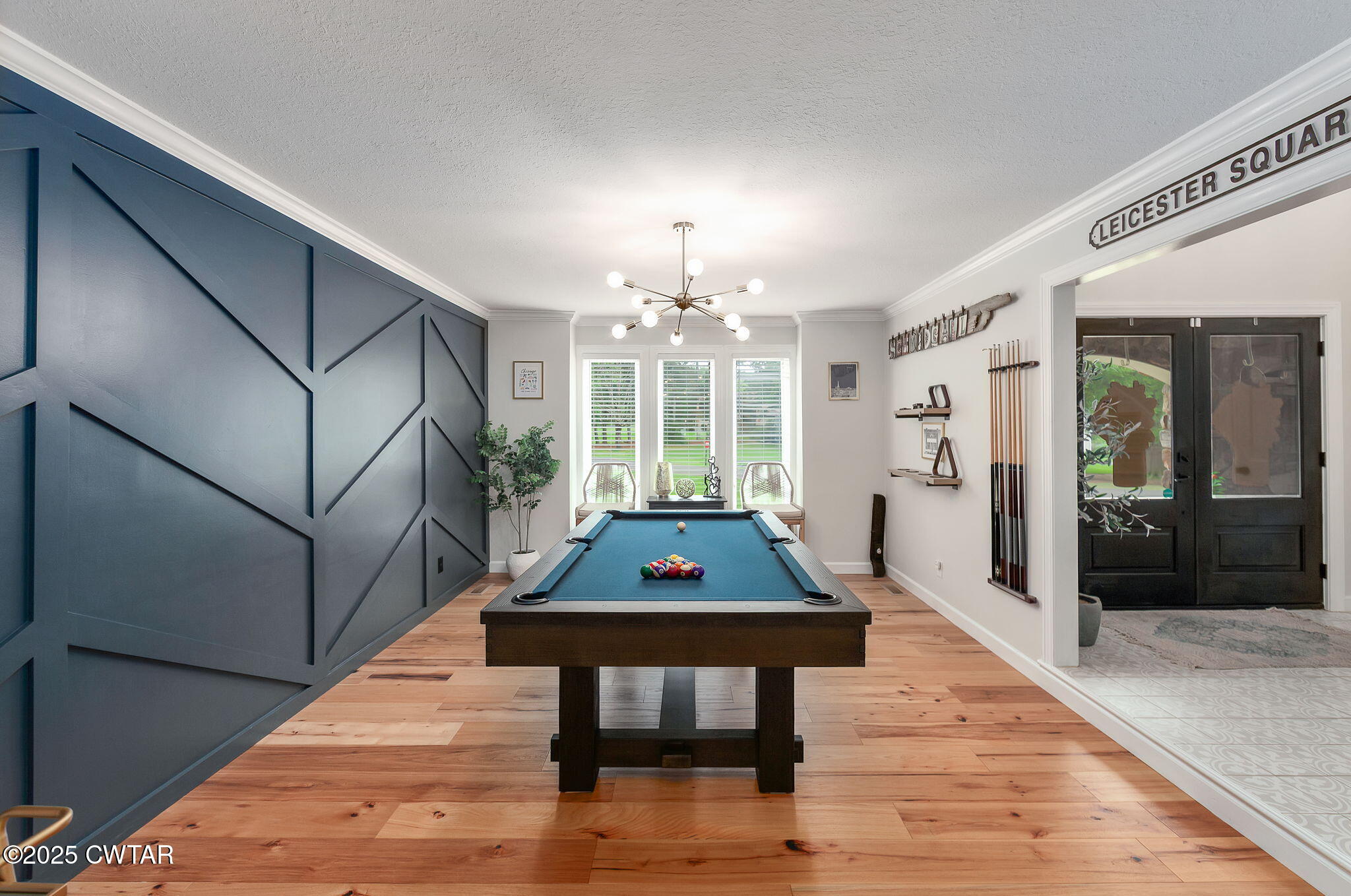 100 Heatherwood Drive