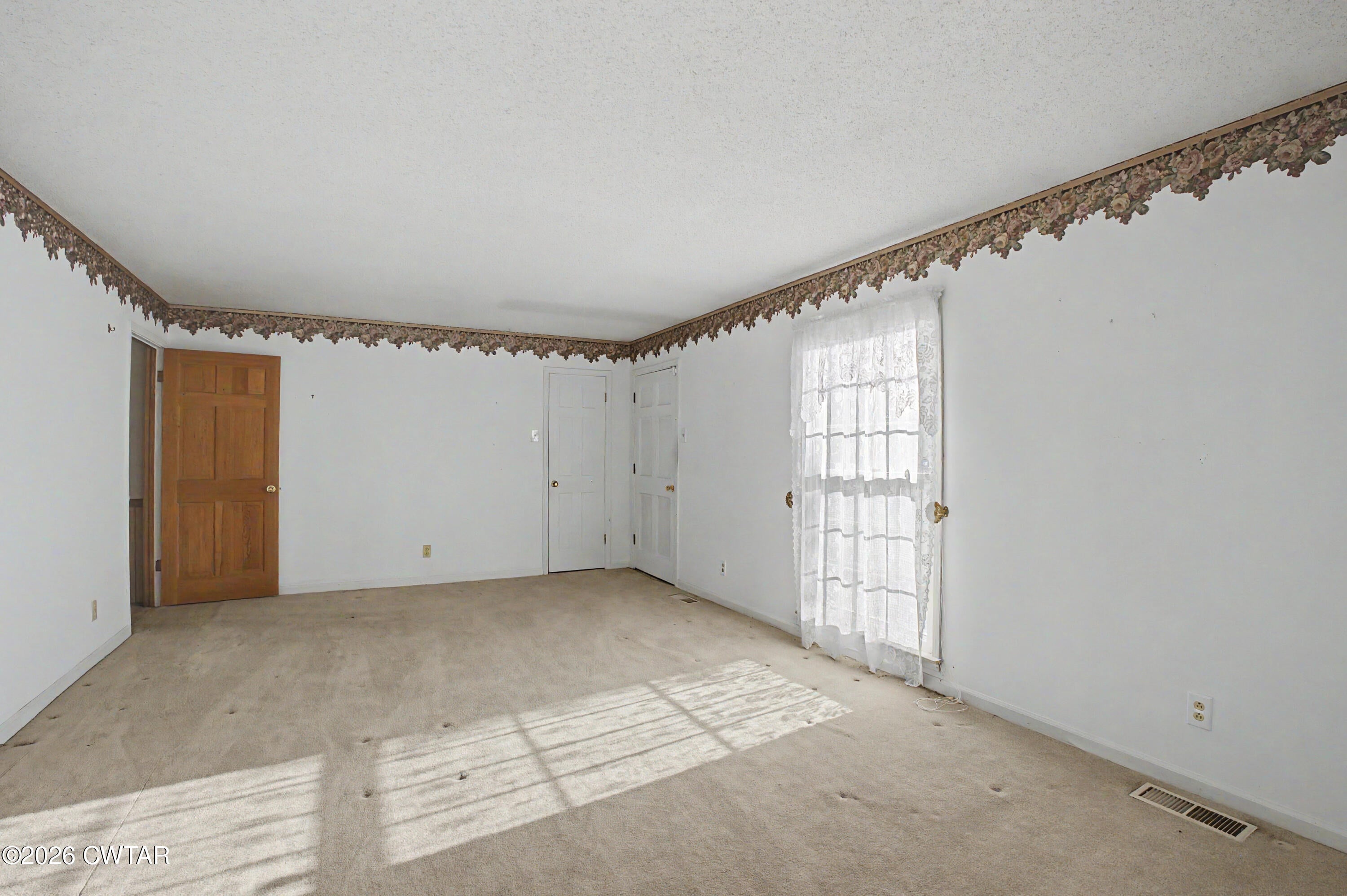 136 Hillcrest Drive