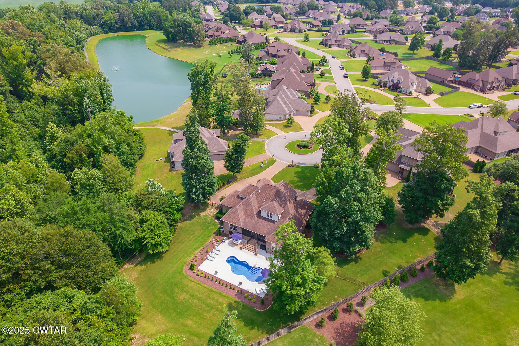 4 Lake Pointe Drive