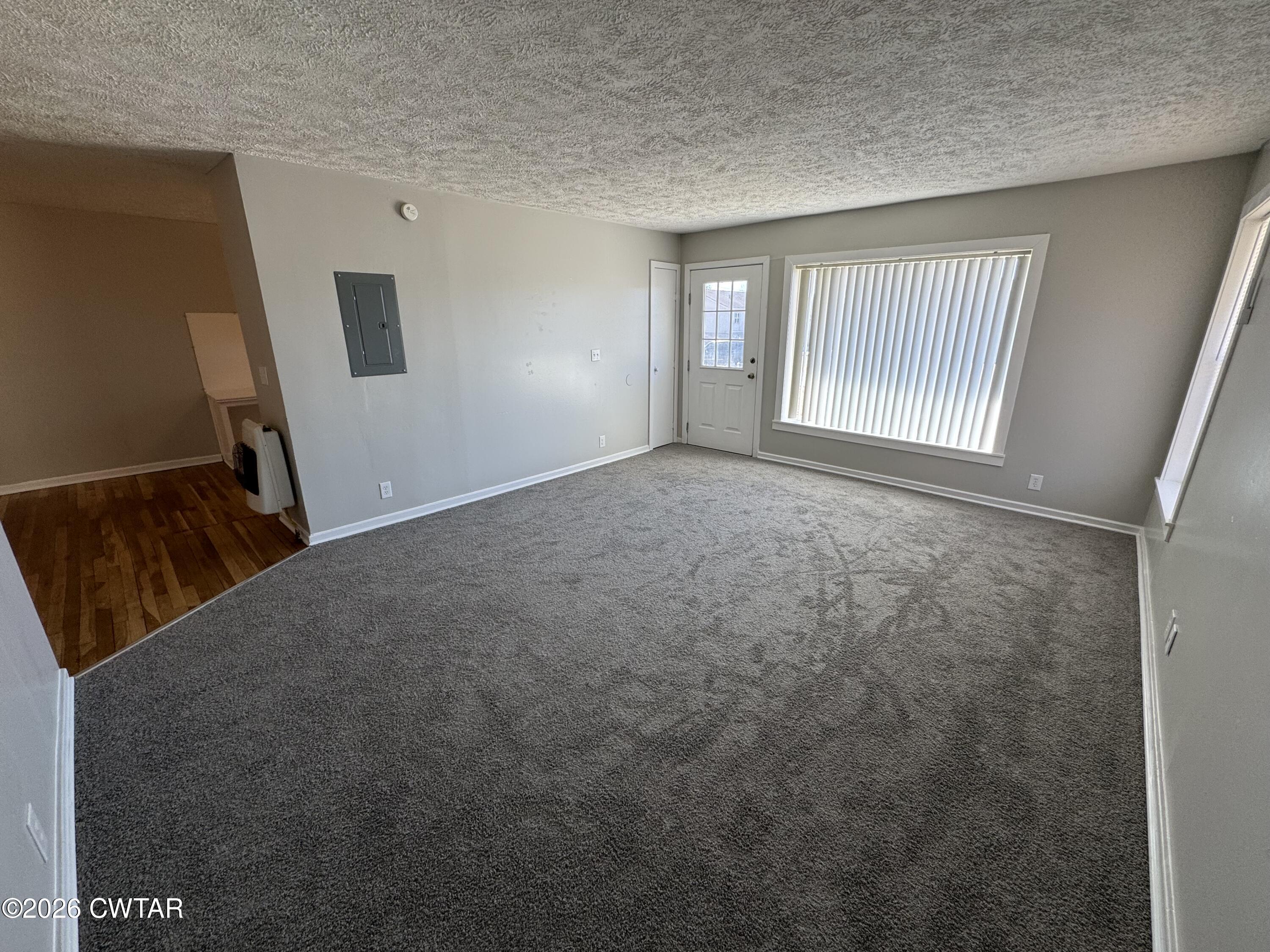 1139-1141 Hollywood Drive