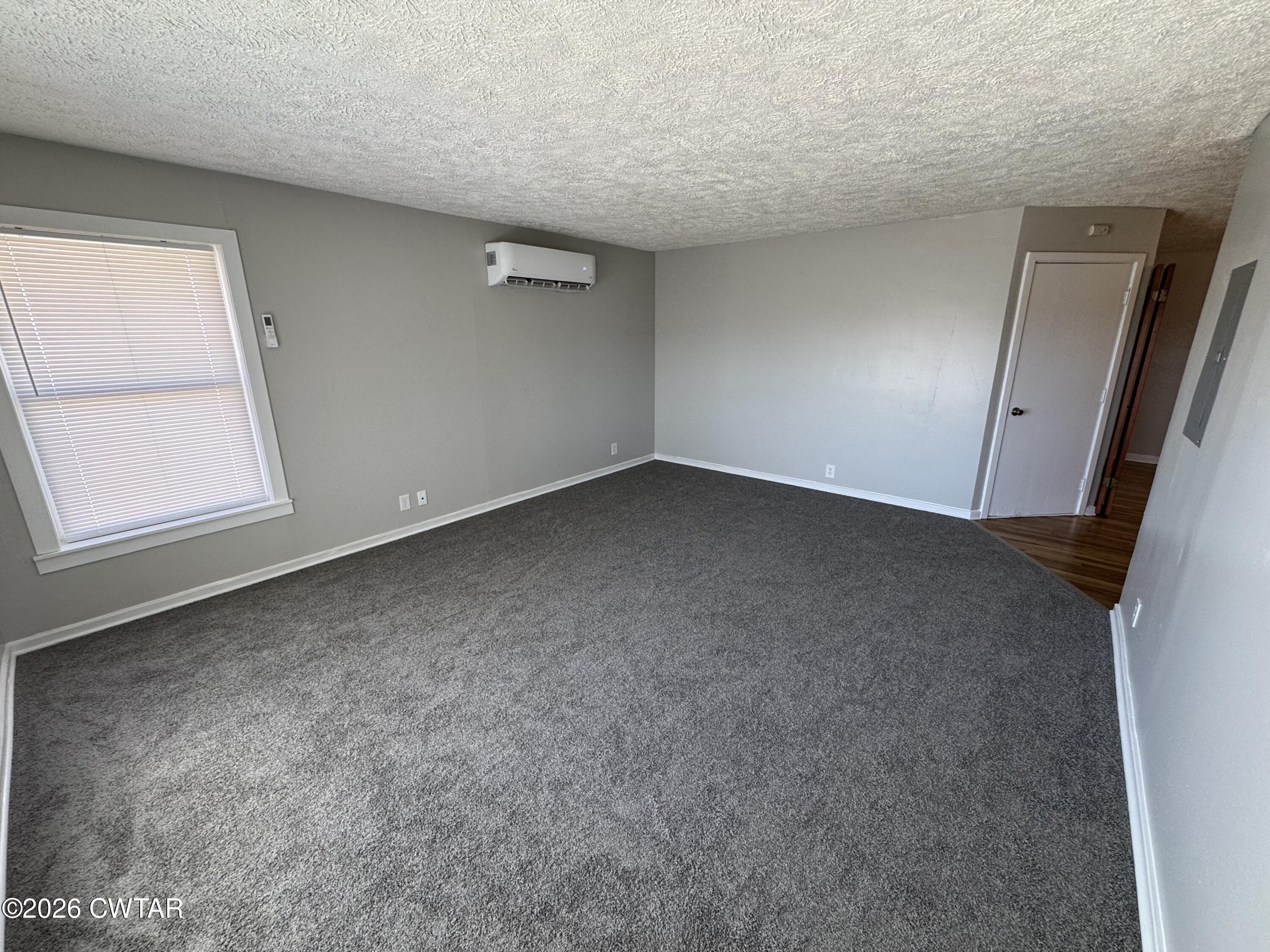 1139-1141 Hollywood Drive