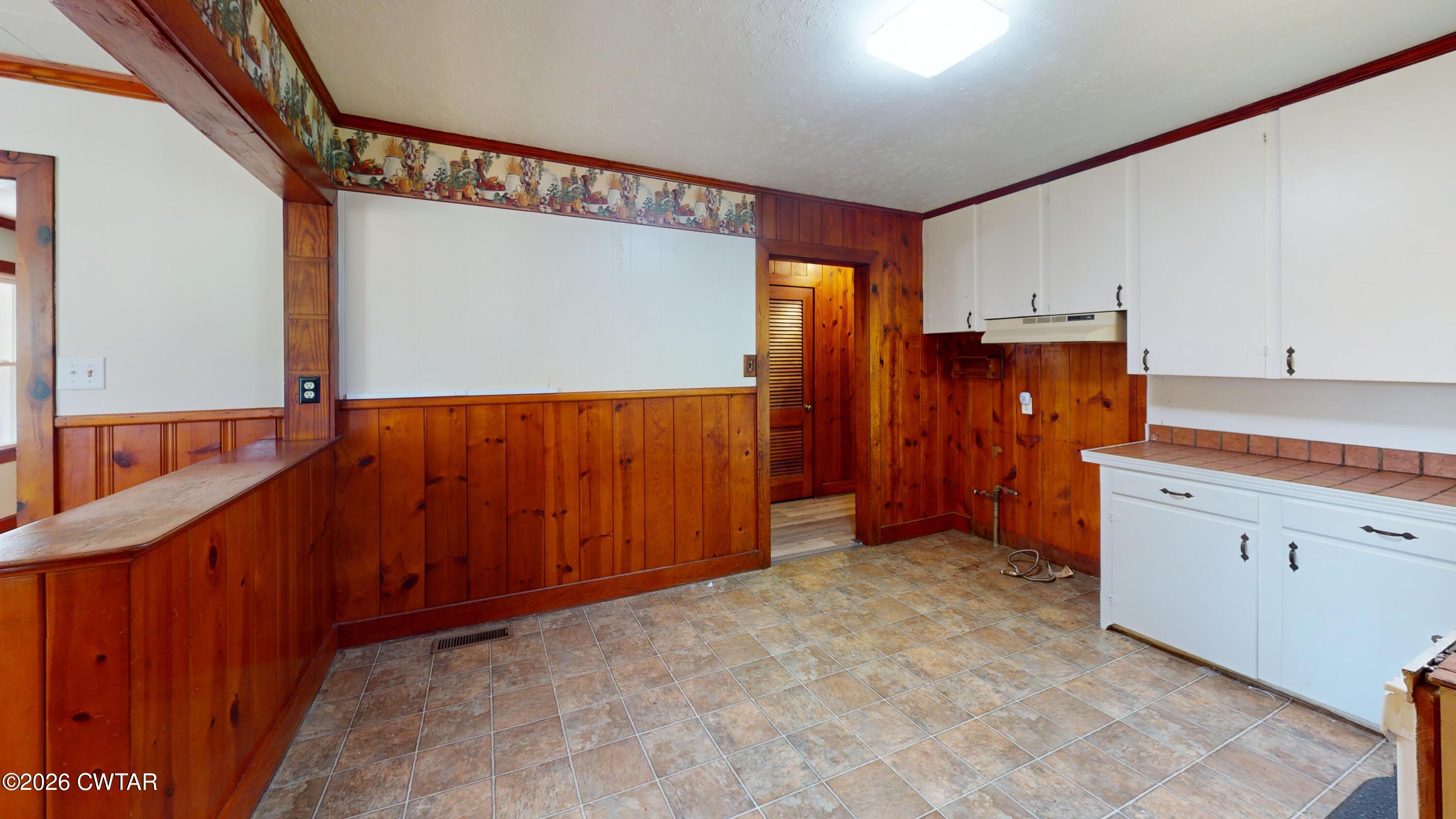7220 Highway 104 E