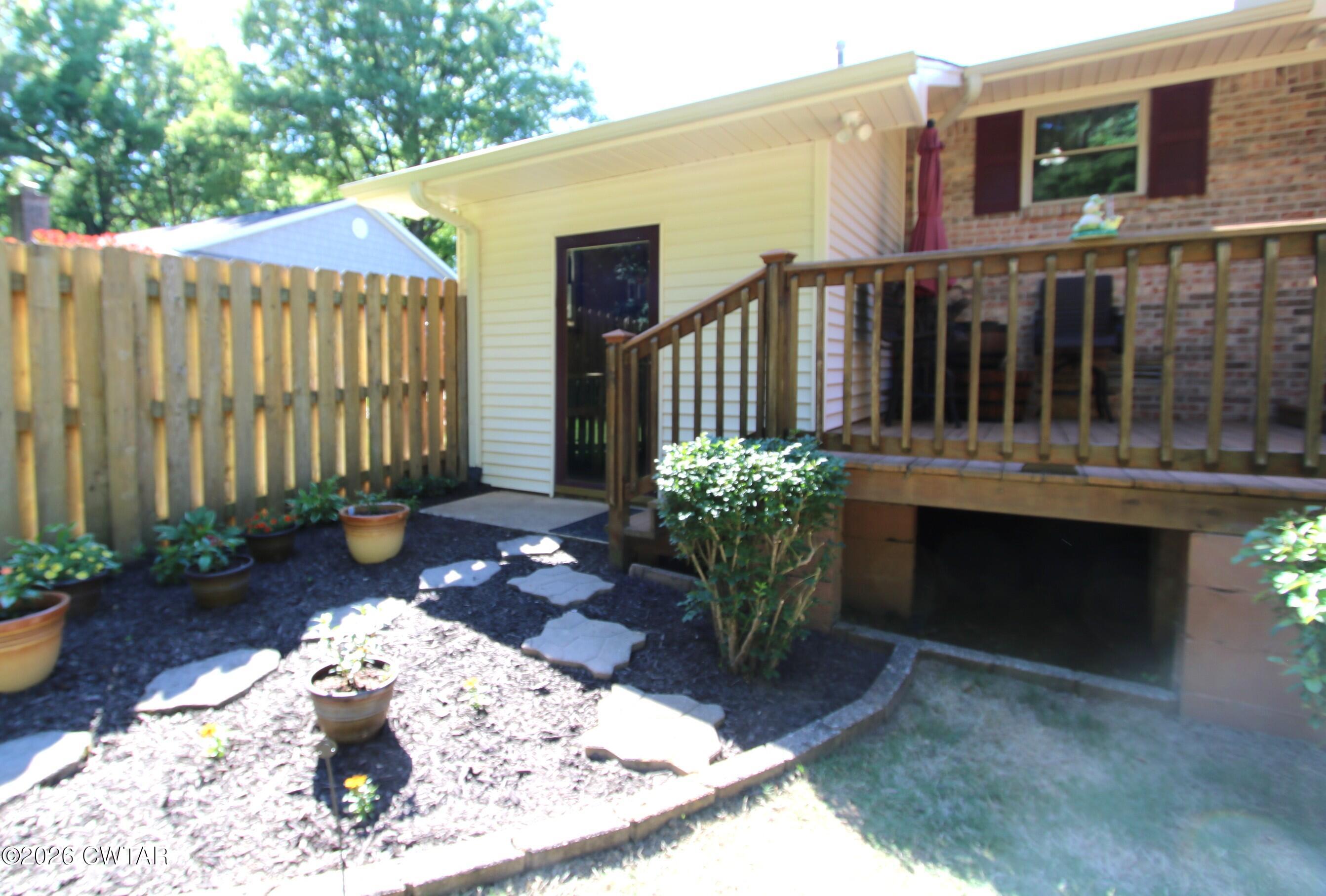 1063 Crestview Drive