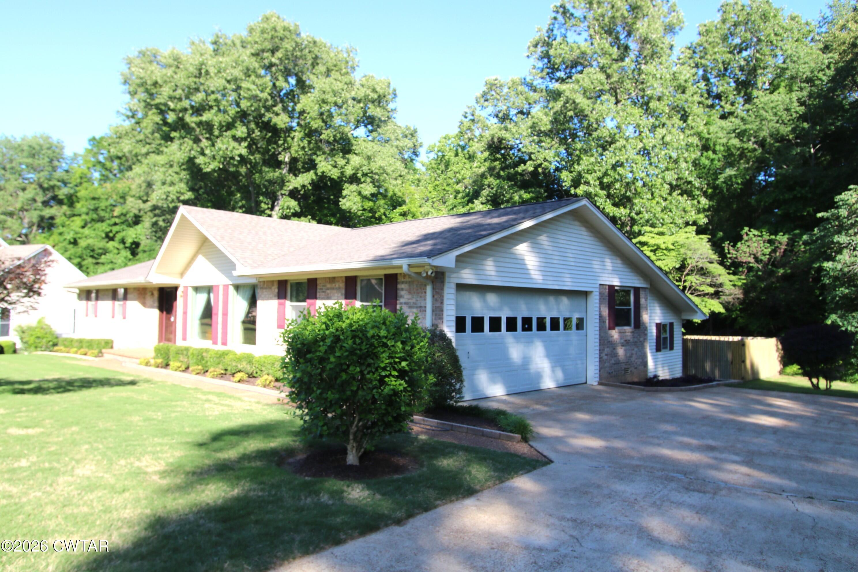 1063 Crestview Drive