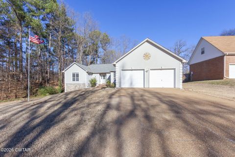 15 Maplecreek Lane Humboldt TN 38343