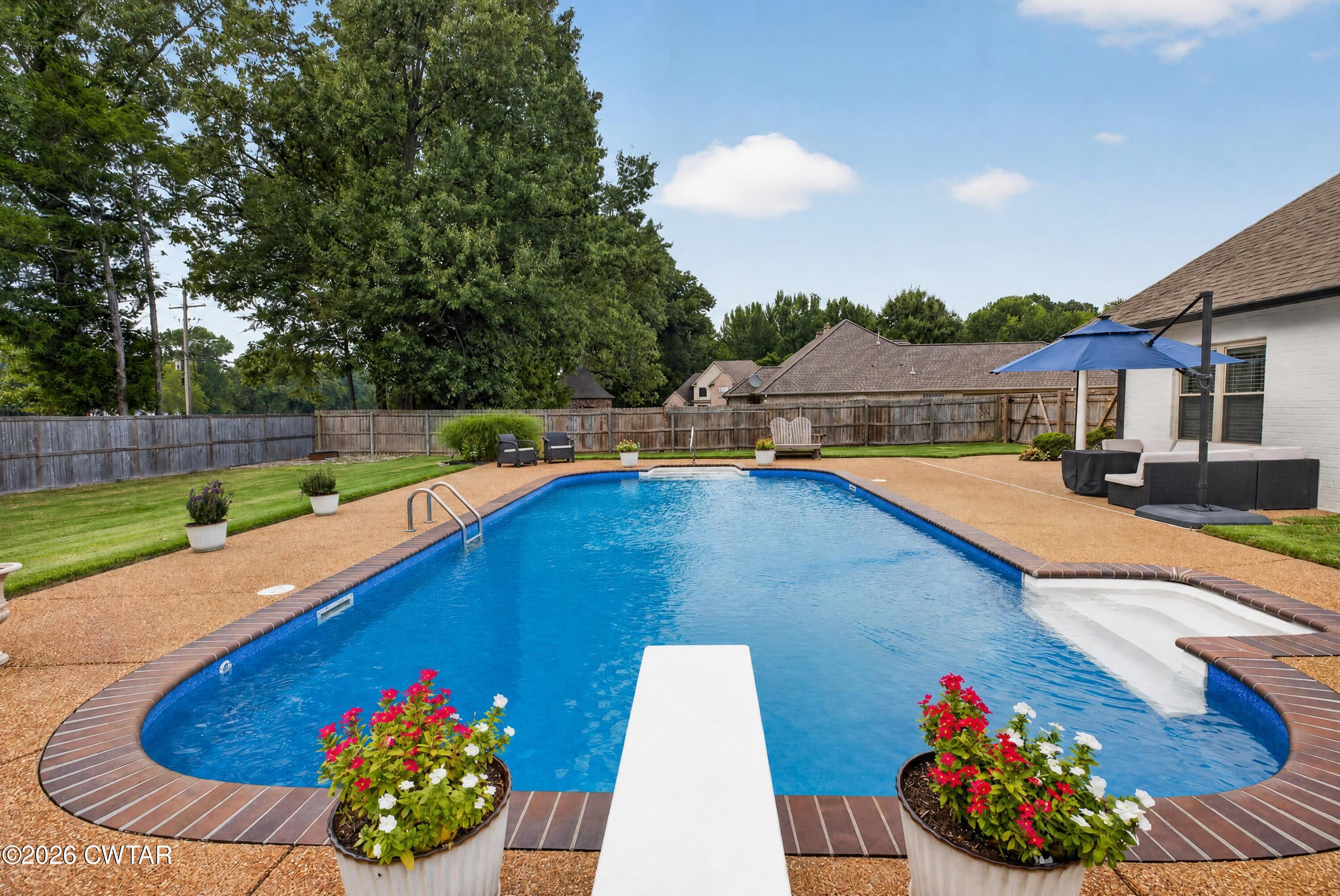 17 Cascade Cove