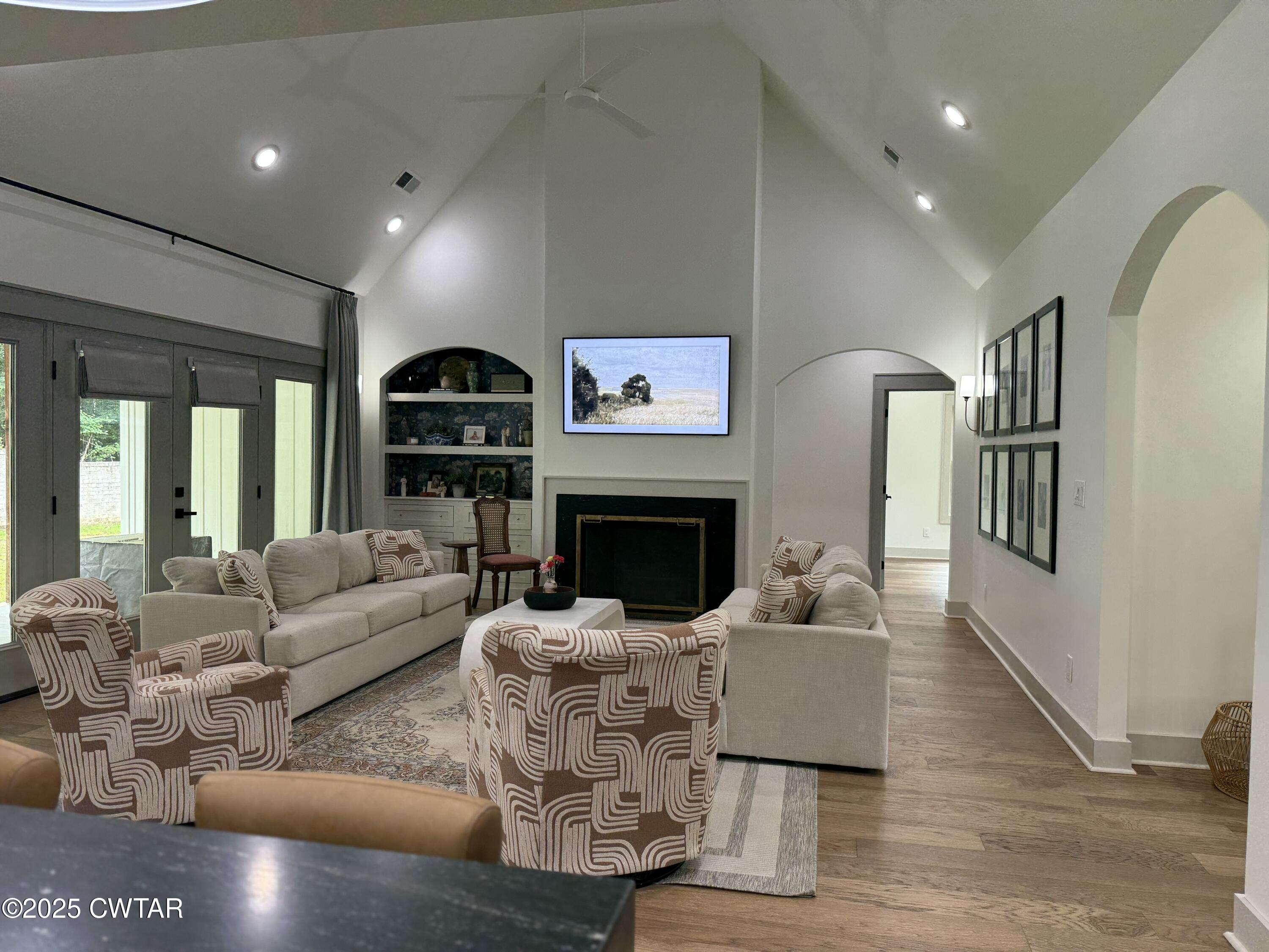 34 Acorn Drive
