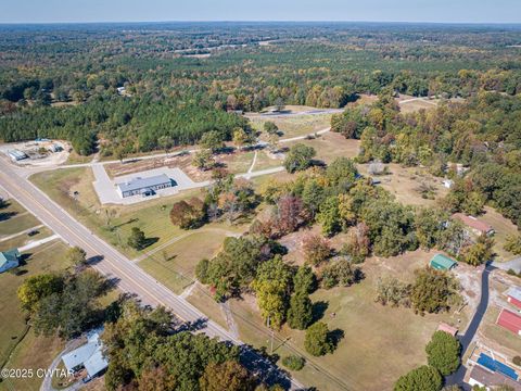 1114 W Main Street W Parsons TN 38363